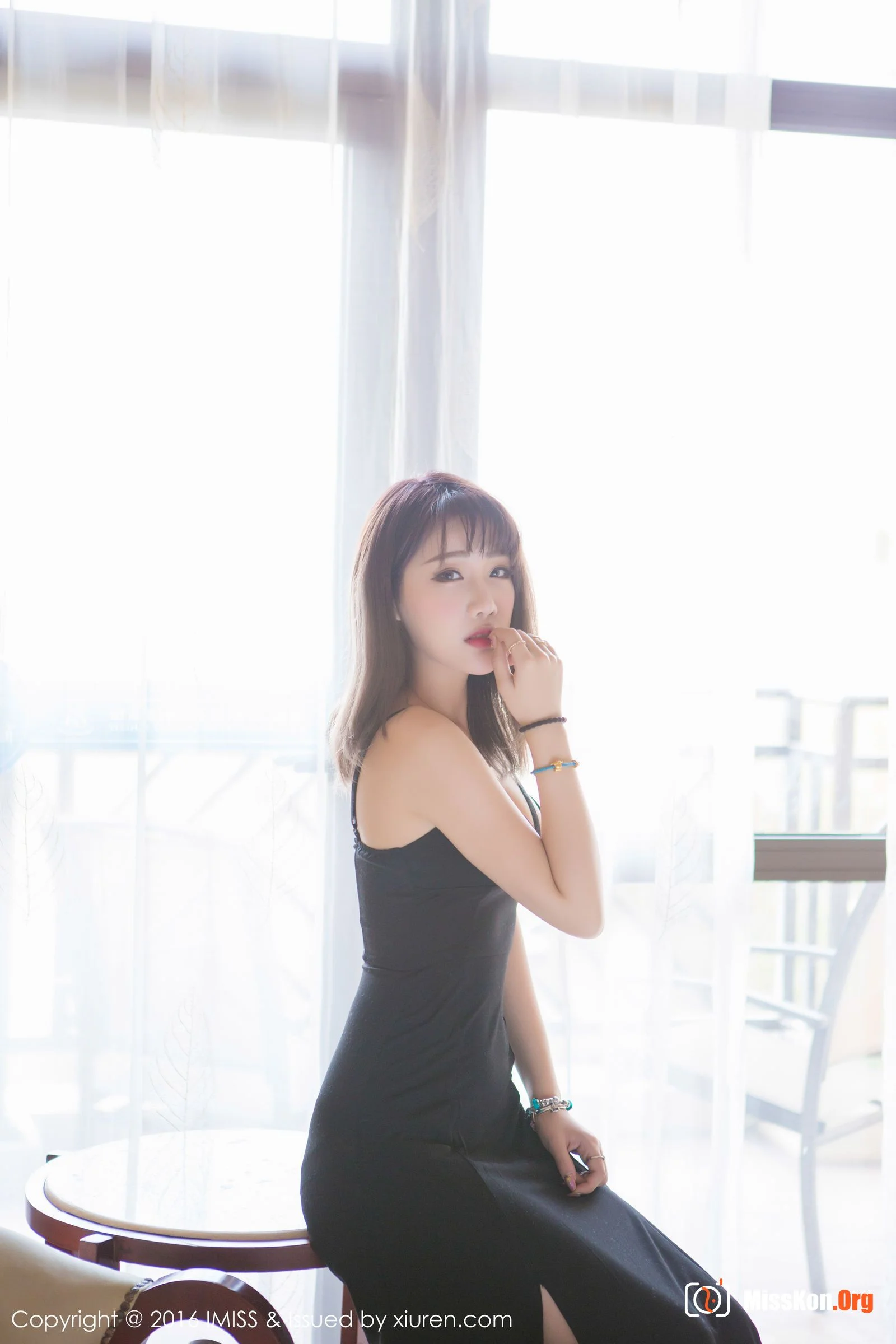 Multiple models - Photo 65