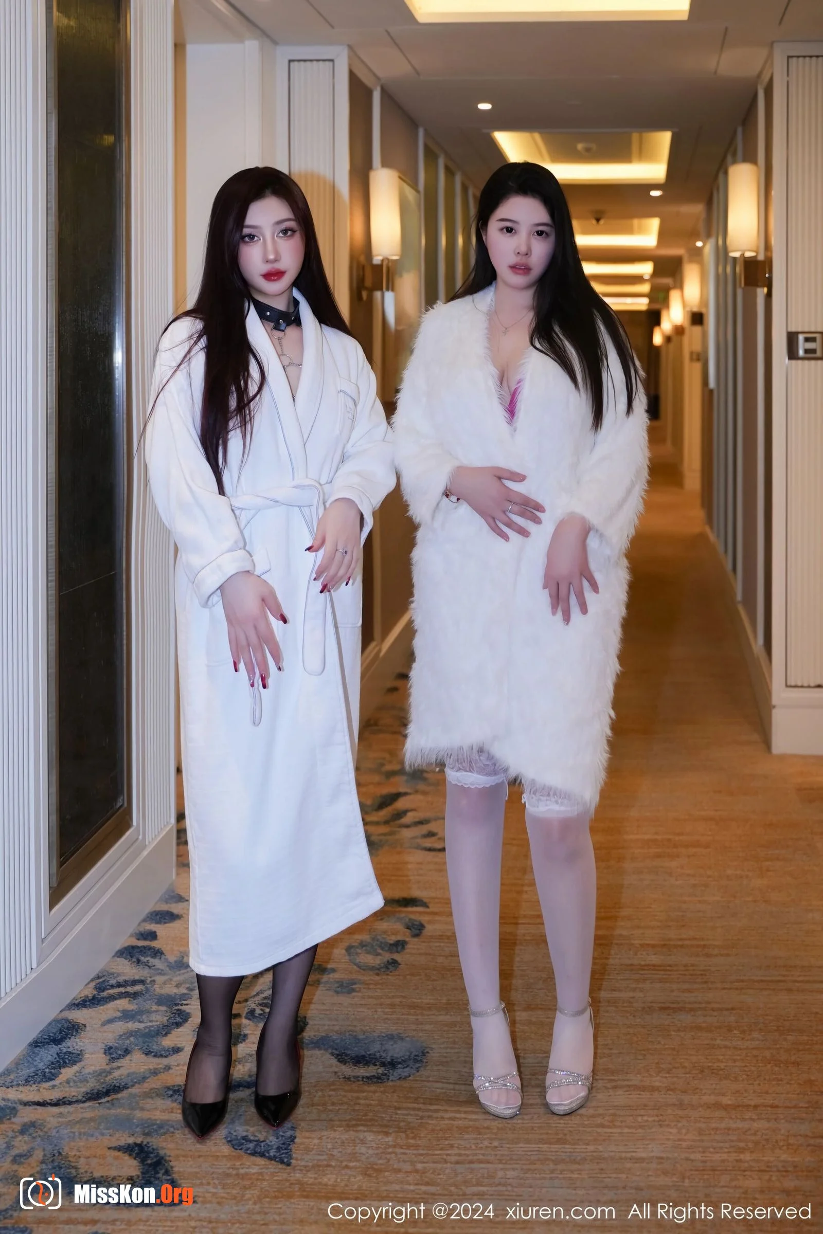 Multiple models - Photo 2