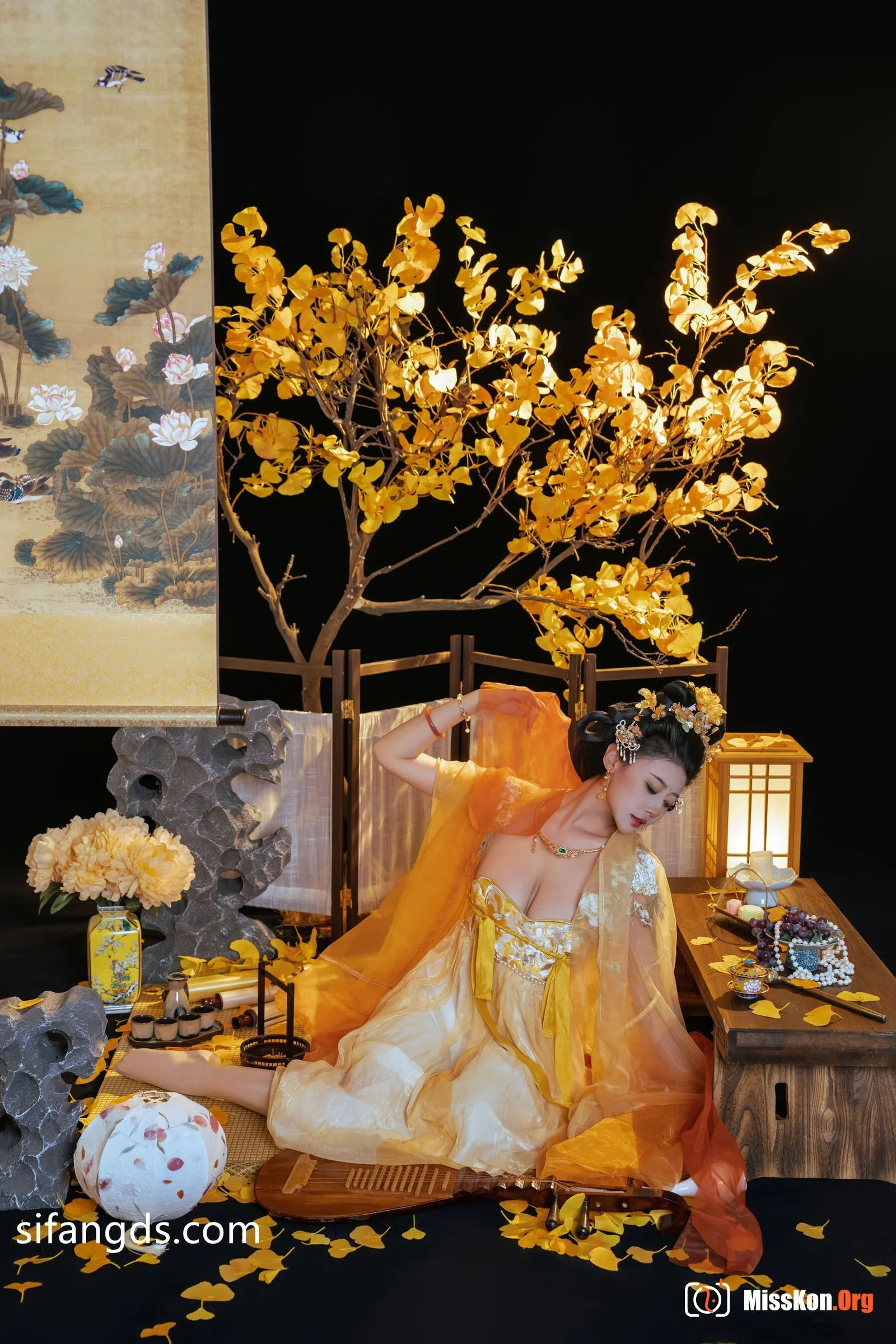Nahi sauce nice: Gold Letter to the Moon - Photo 19