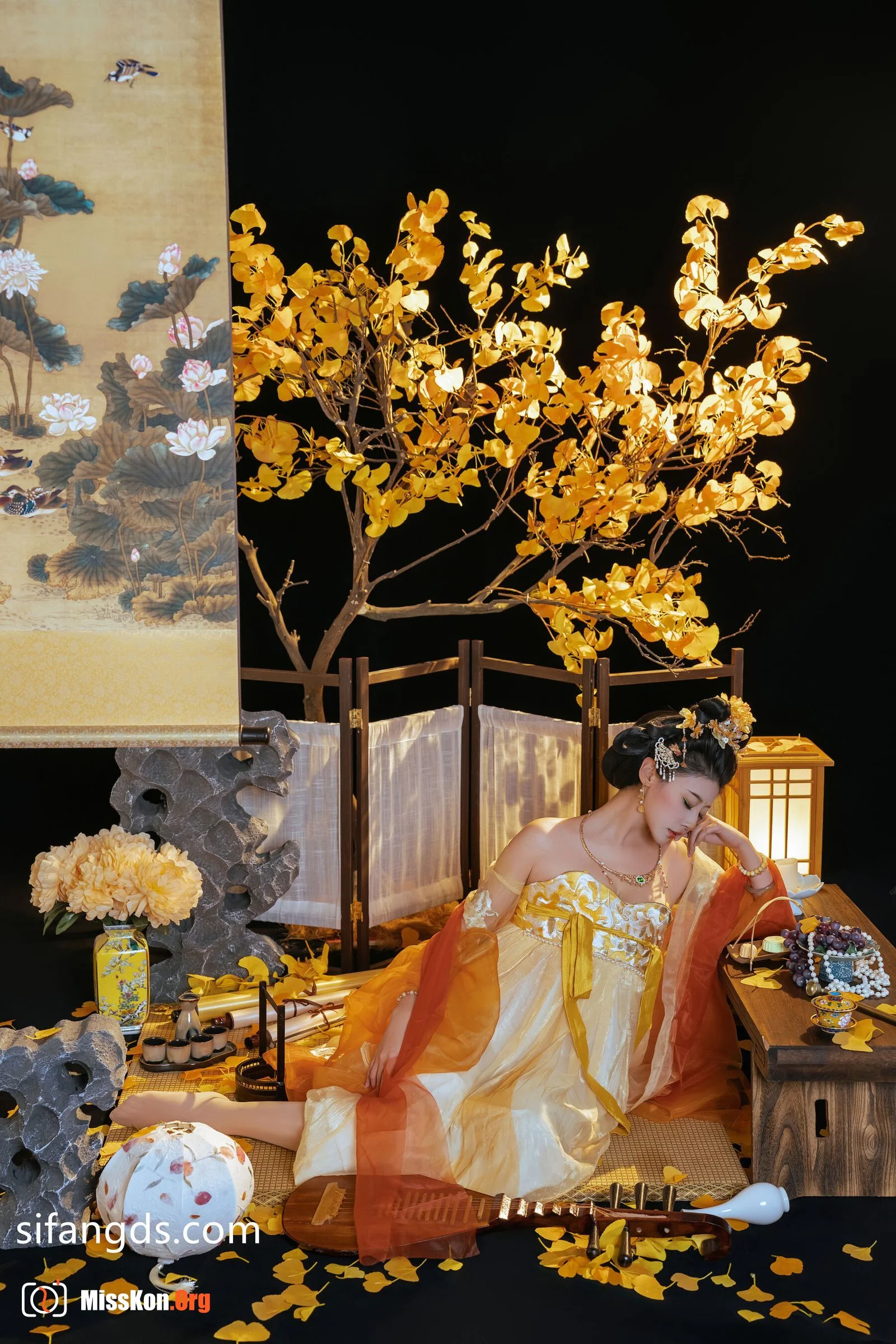 Nahi sauce nice: Gold Letter to the Moon - Photo 20
