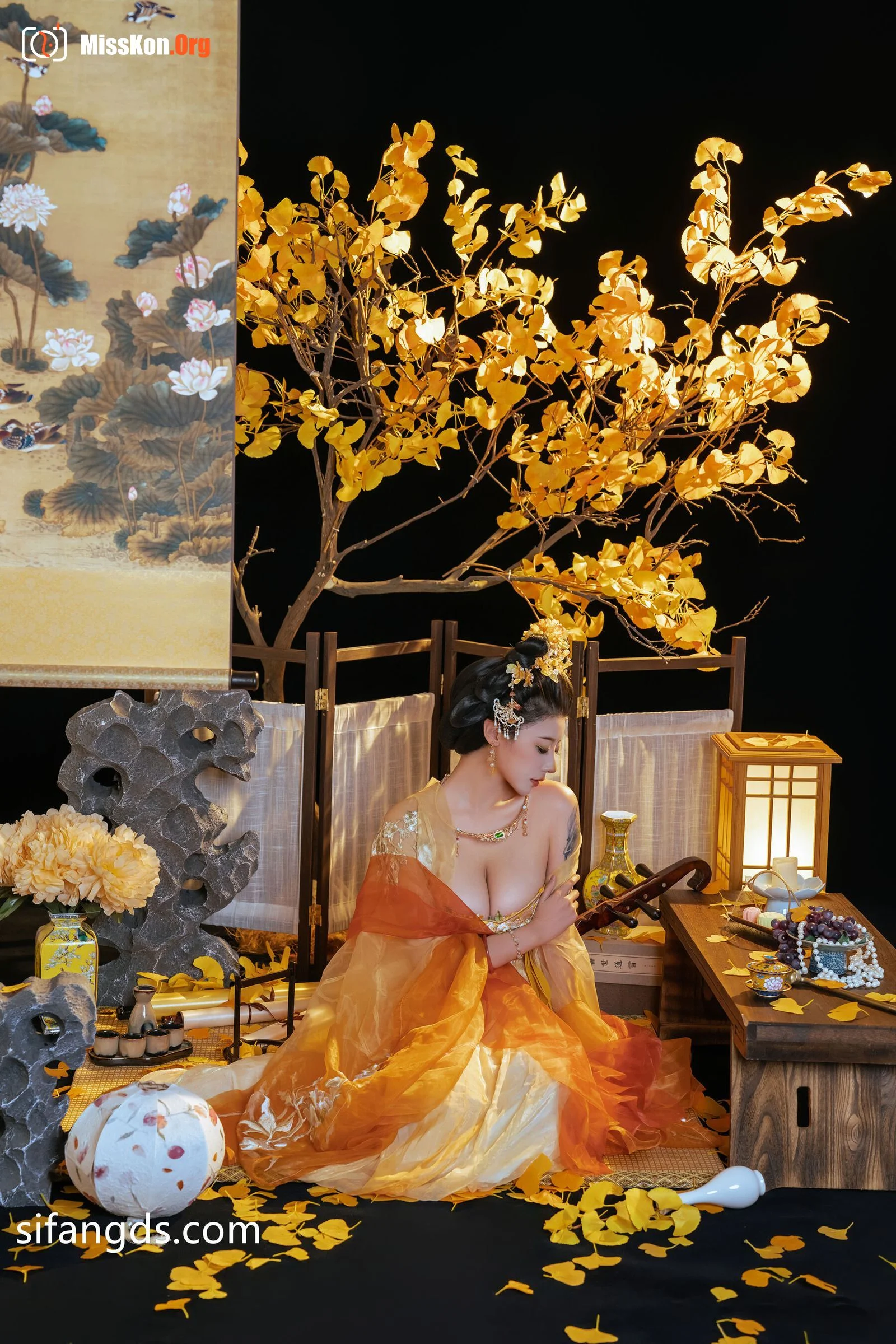 Nahi sauce nice: Gold Letter to the Moon - Photo 4