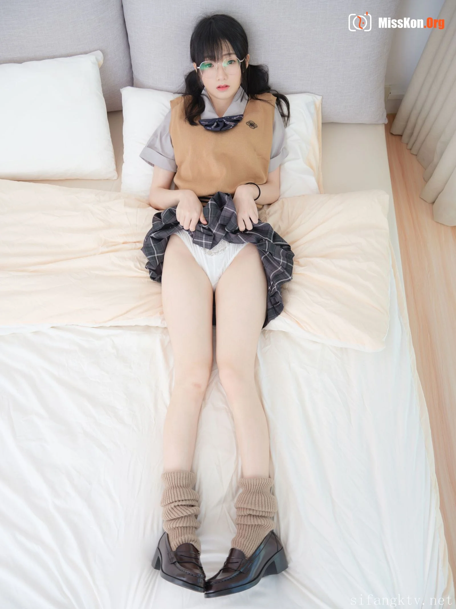 Nai Xi: JK - Photo 17
