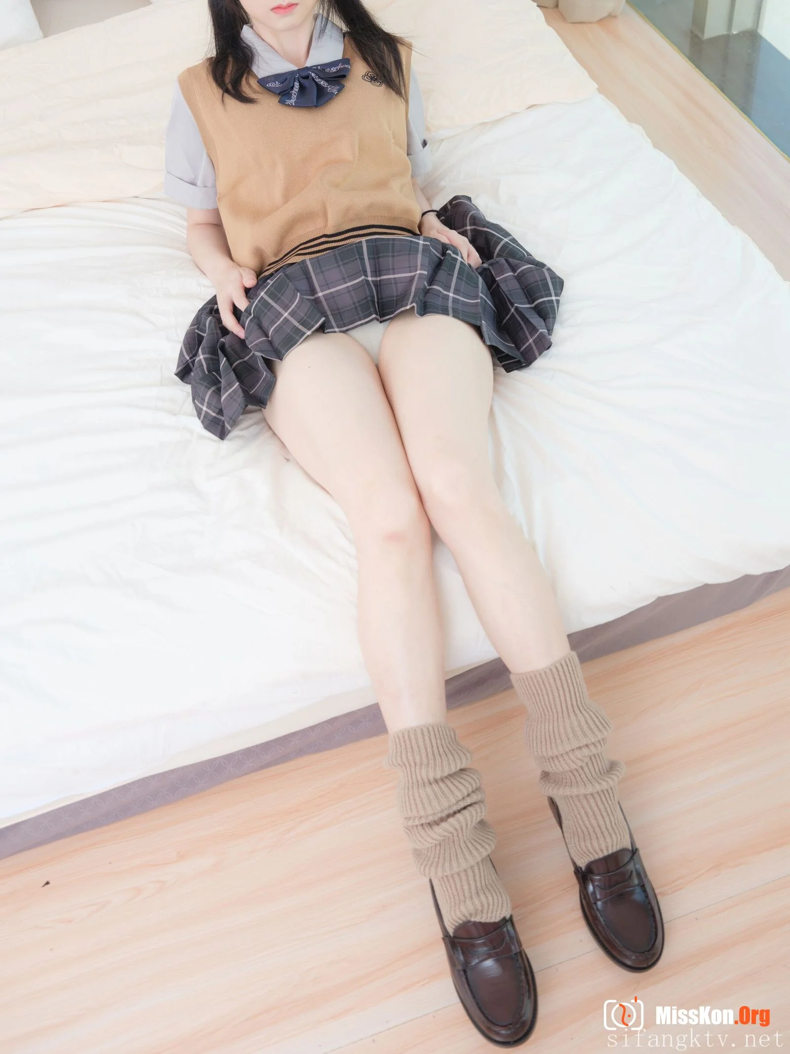 Nai Xi: JK - Photo 6