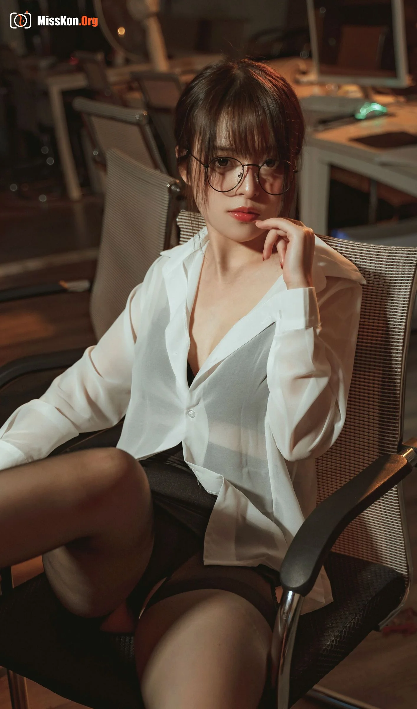 Nainai Rabbit: Office OL Desire Teacher - Photo 10