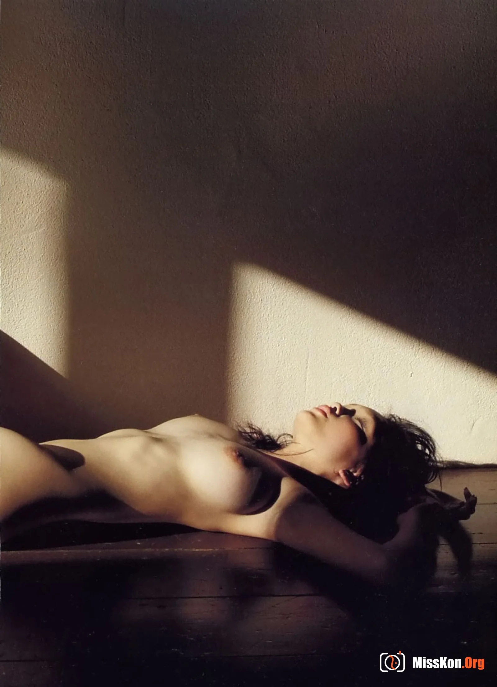Naked Leon - Photo 6