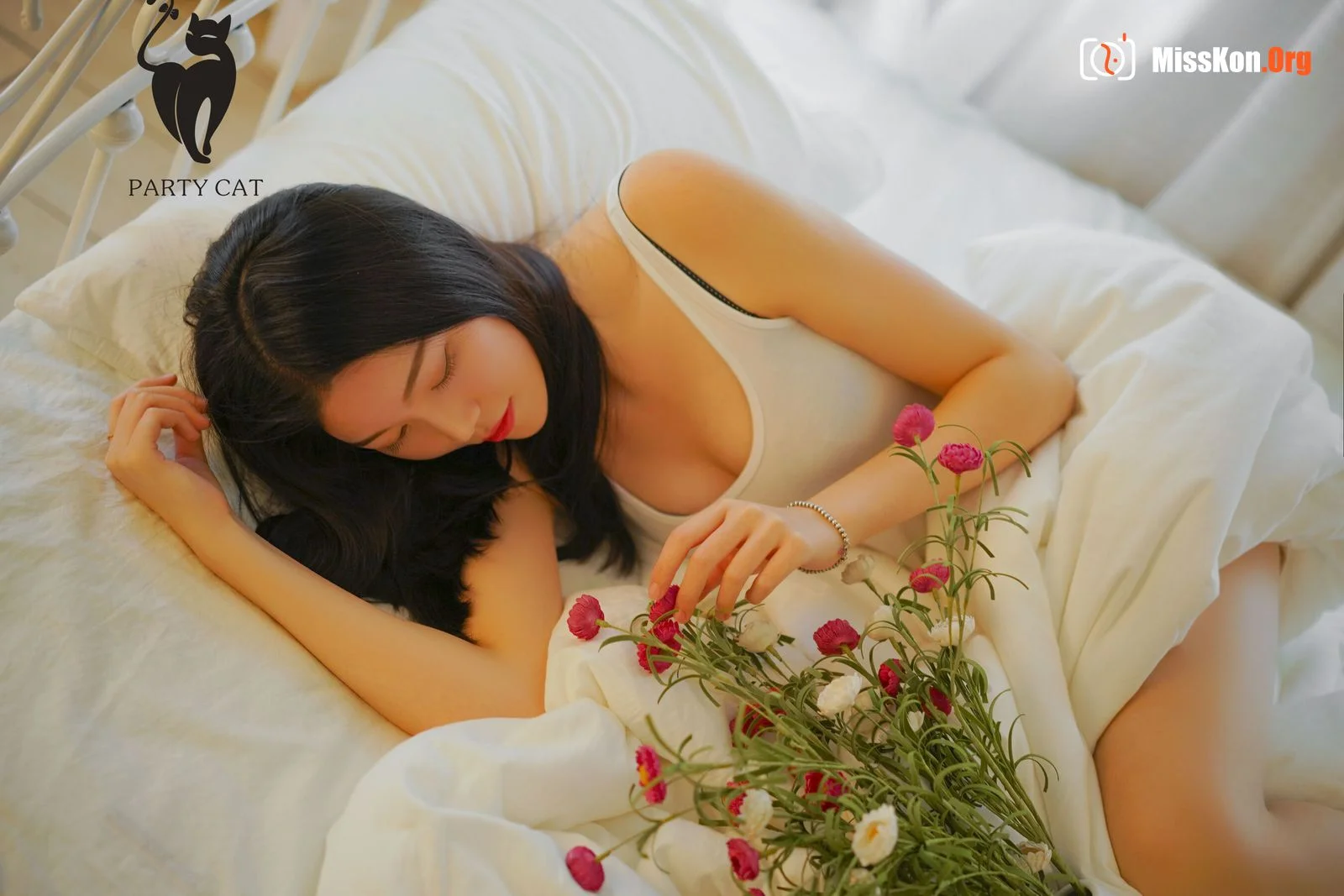 Nan Ge - Photo 20