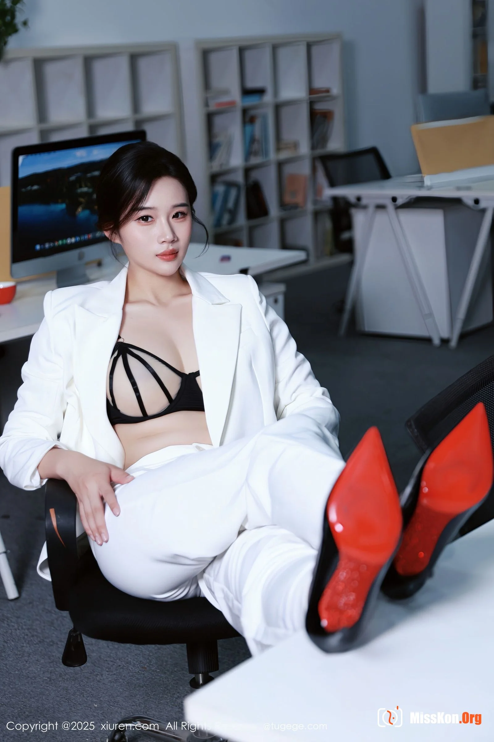 Nan Qiao - Photo 12