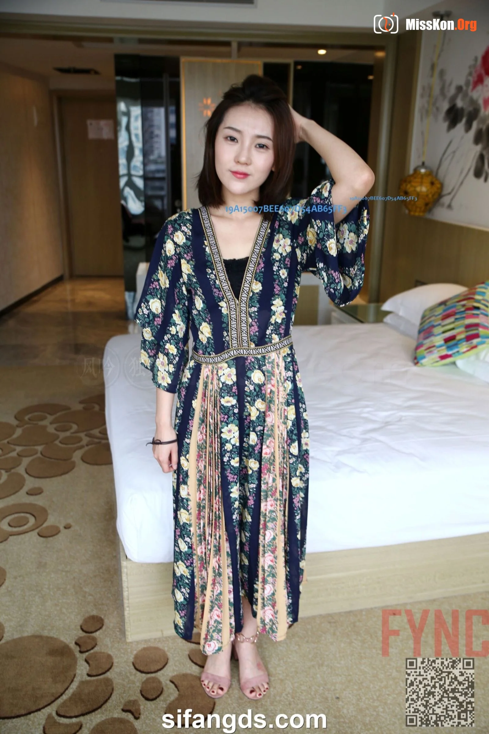 National model Yuanyuan's large-scale human body private photo set (2019-04-06) - Photo 5