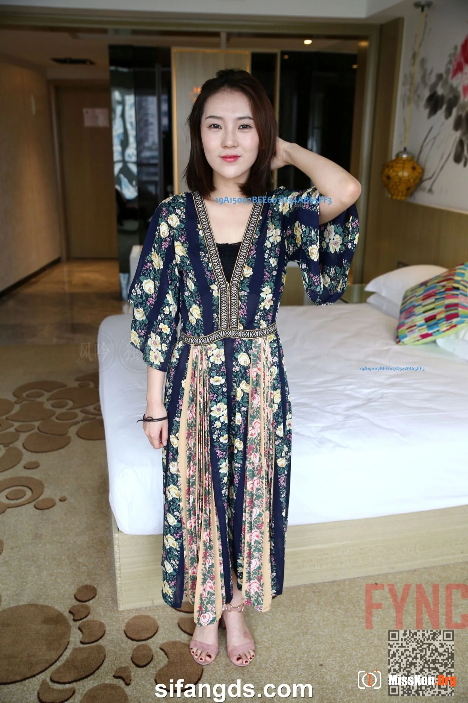 National model Yuanyuan's large-scale human body private photo set (2019-04-06) - Photo 6