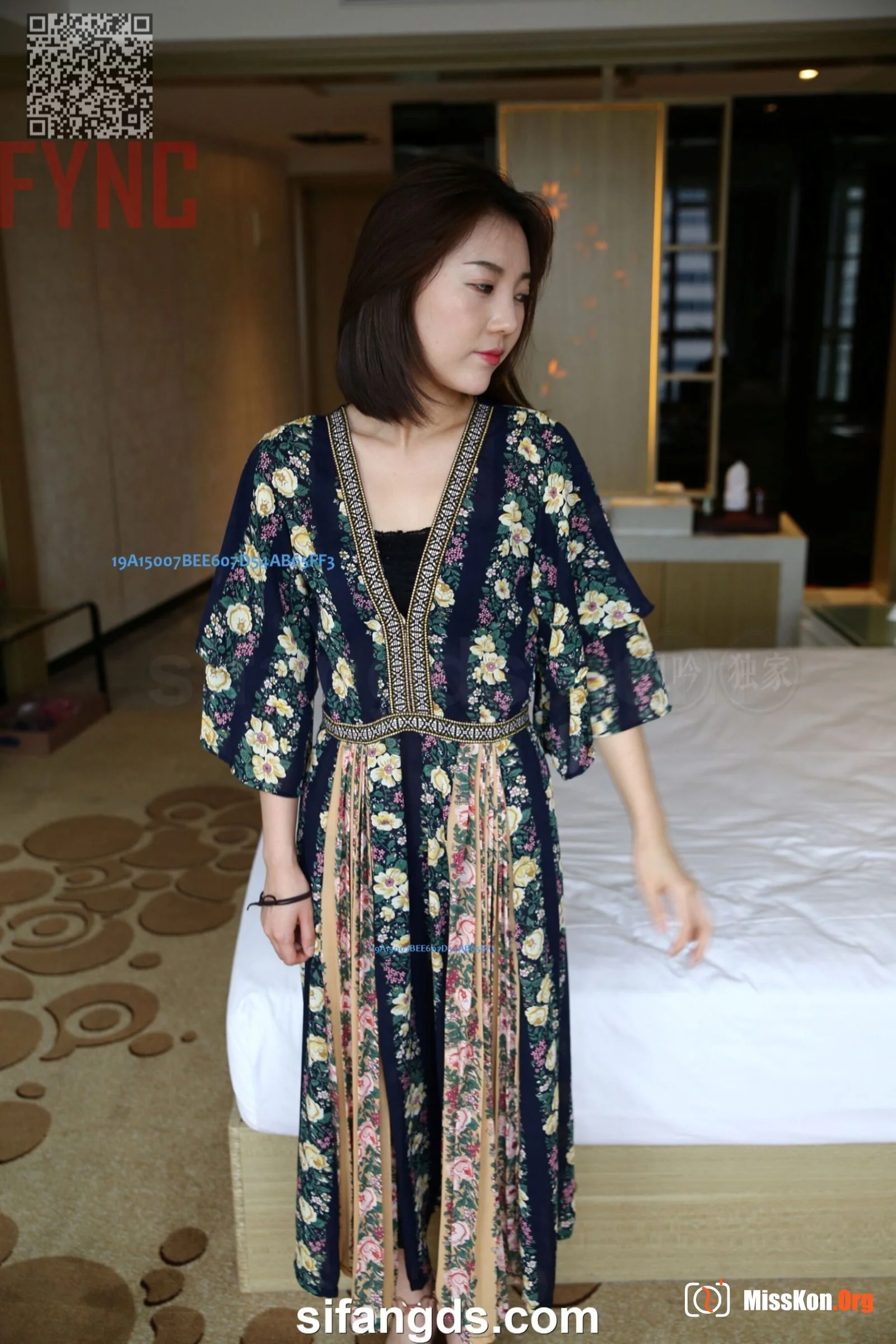 National model Yuanyuan's large-scale human body private photo set (2019-04-06) - Photo 7