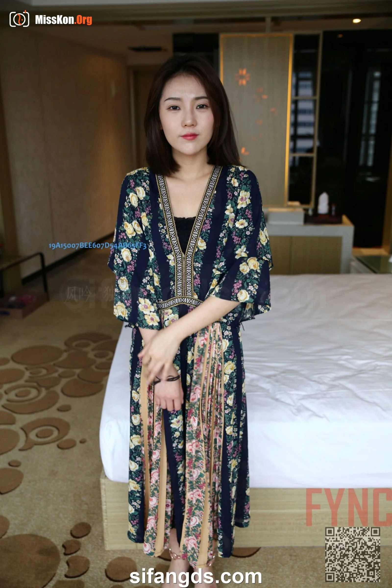 National model Yuanyuan's large-scale human body private photo set (2019-04-06) - Photo 8