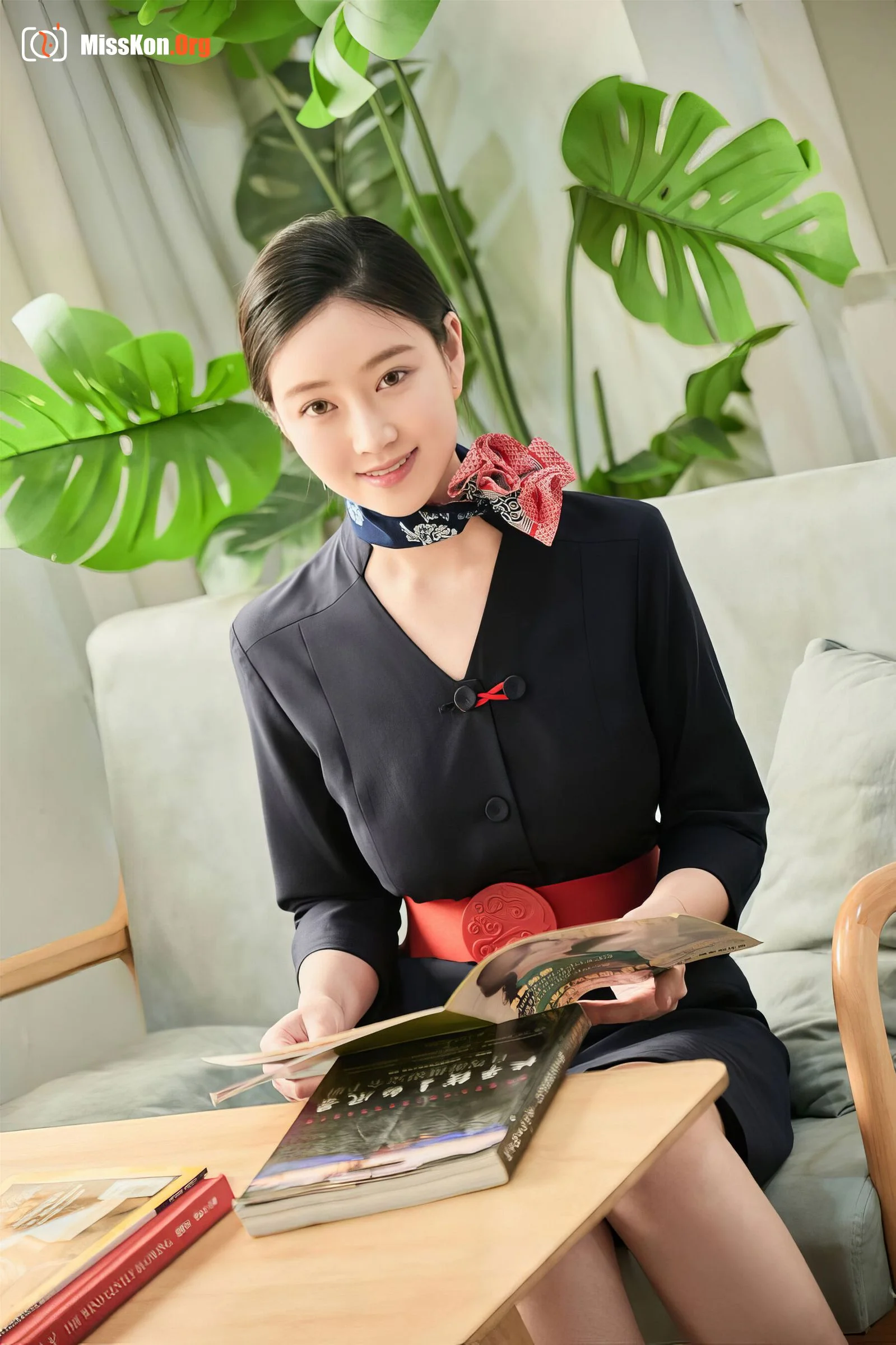 Nian Nian: Airline stewardess - Photo 2
