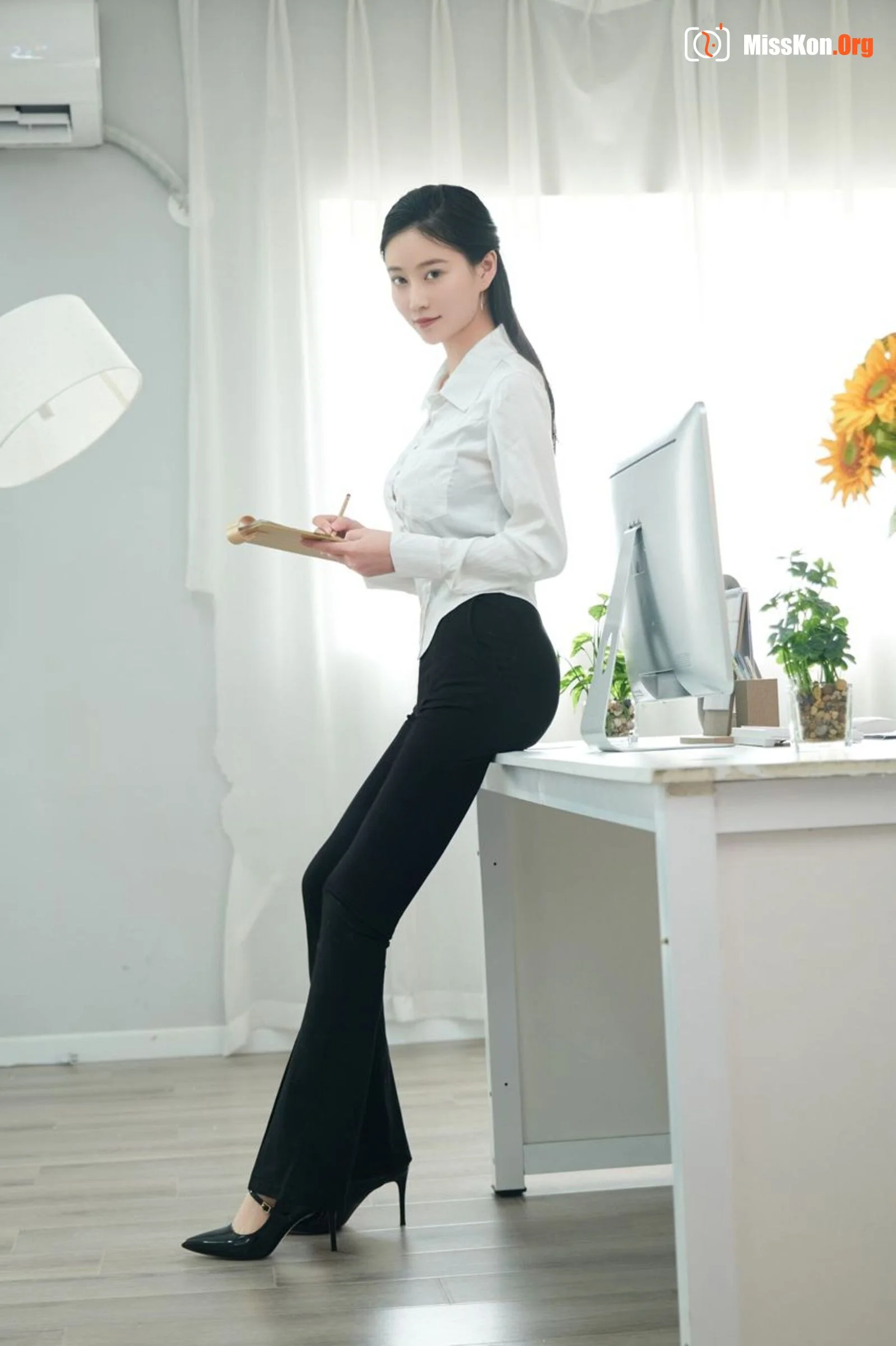 Nian Nian: Internship Secretary - Photo 2