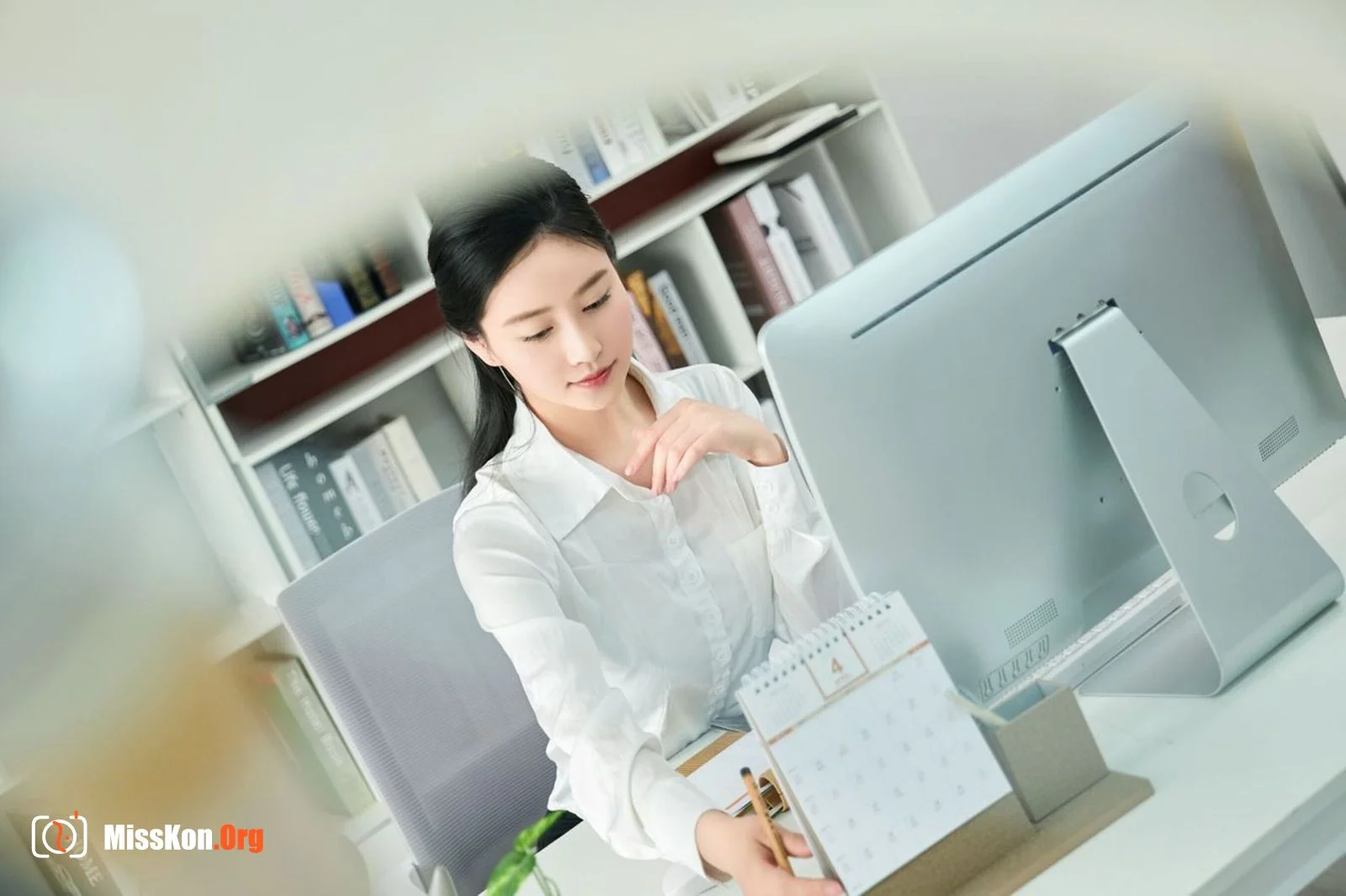 Nian Nian: Internship Secretary - Photo 8