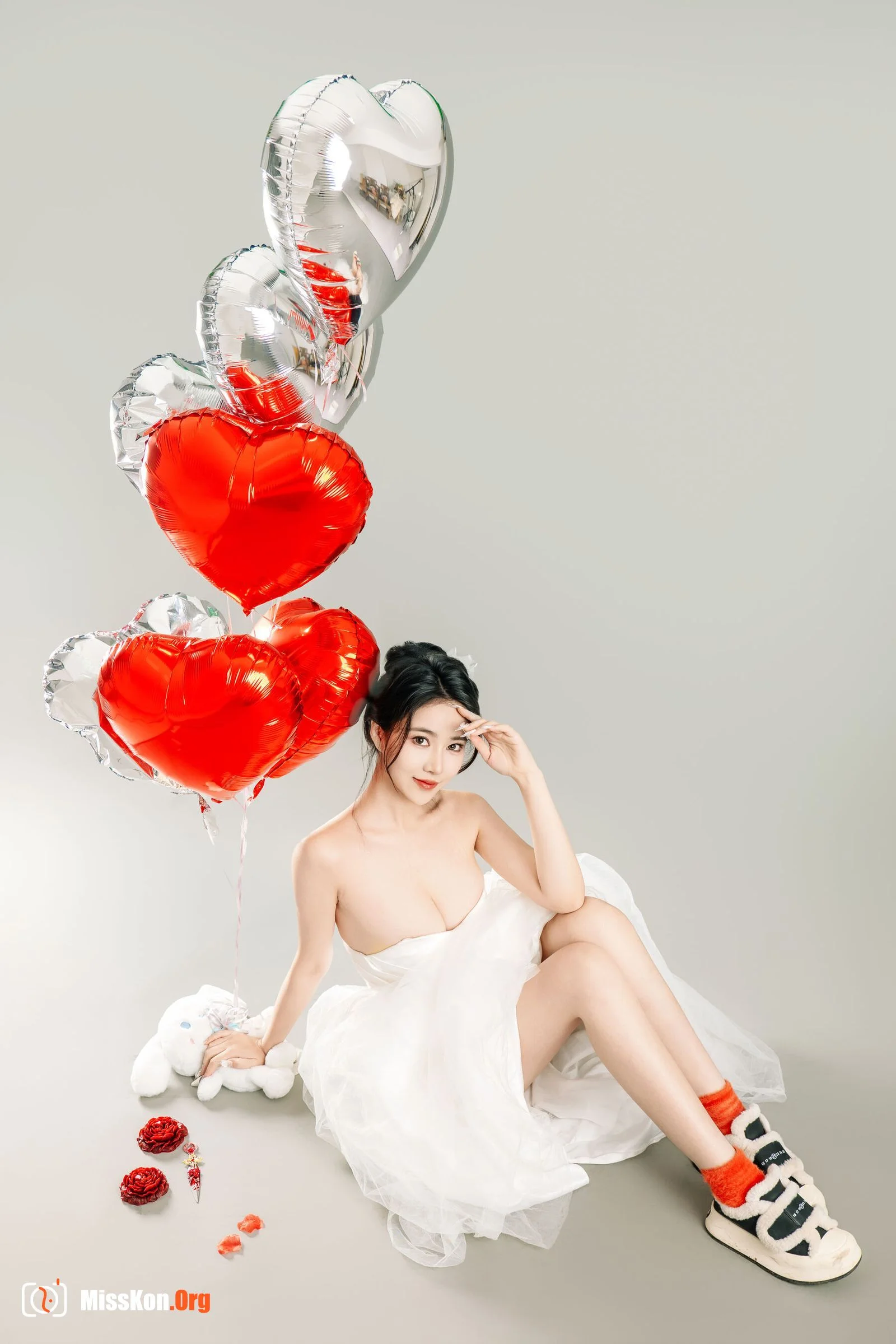 Nian Nian: LOVE Valentine's Day Special - Photo 15