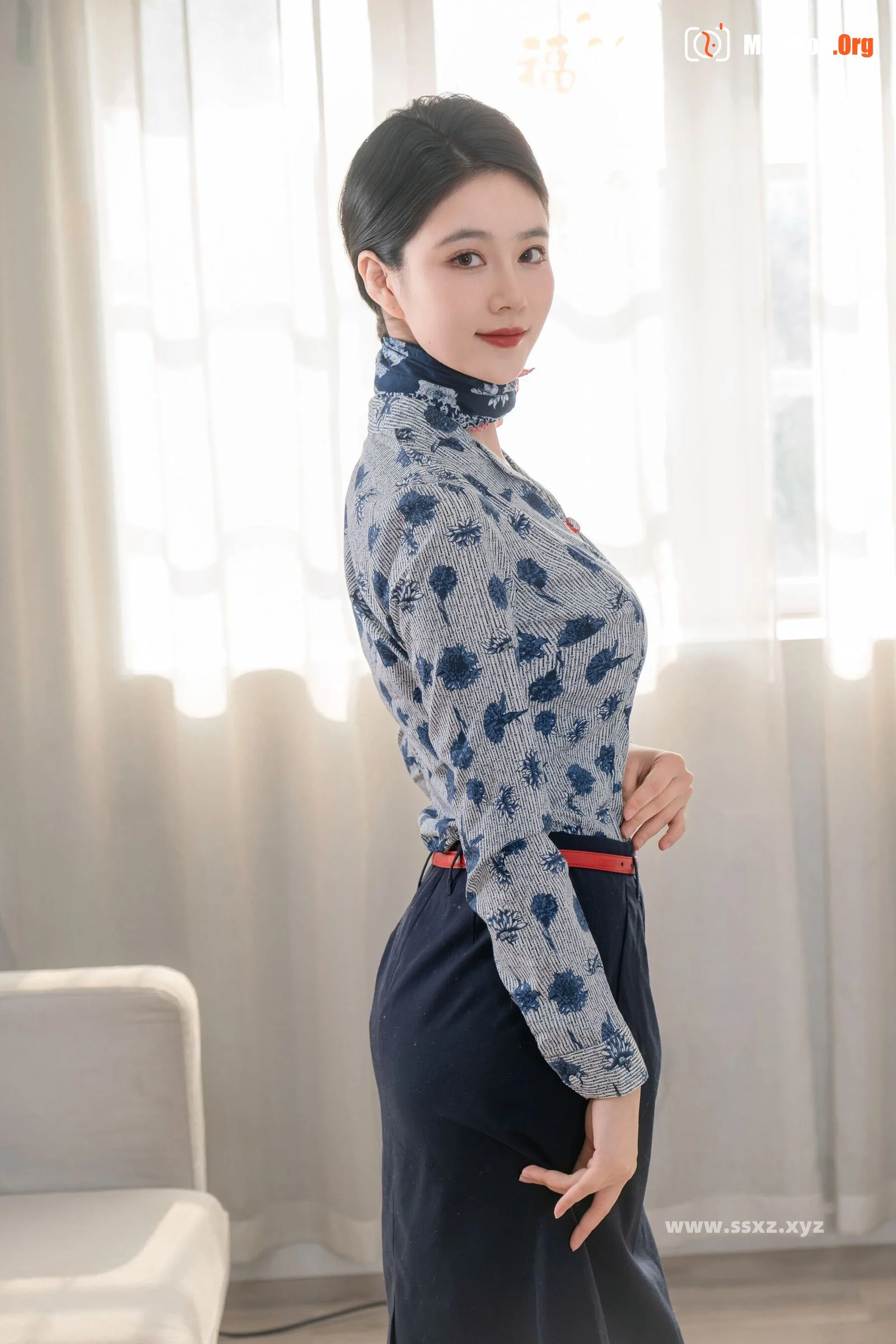 Nian Nian: Stewardess 2 - Photo 5