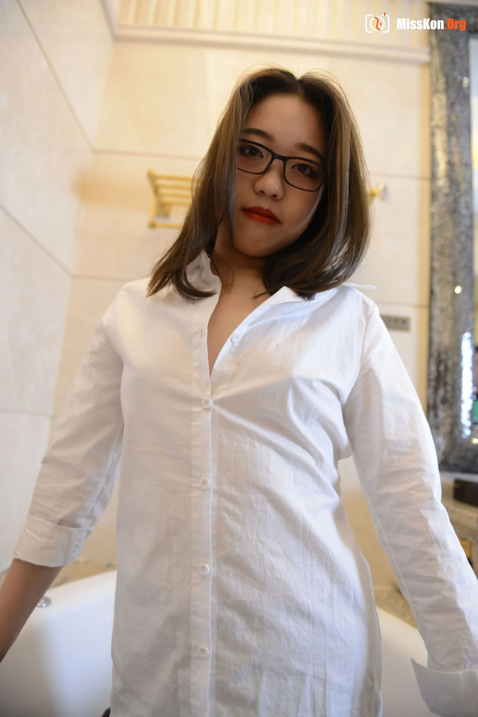 nineteen - Photo 32