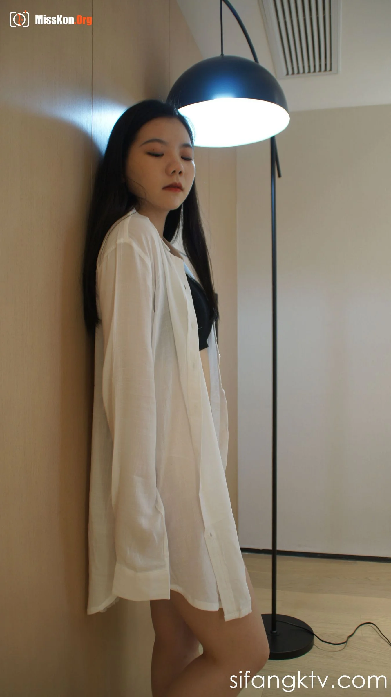 Nude photo set of Chinese model: 18 year old cute little lolita - Photo 19