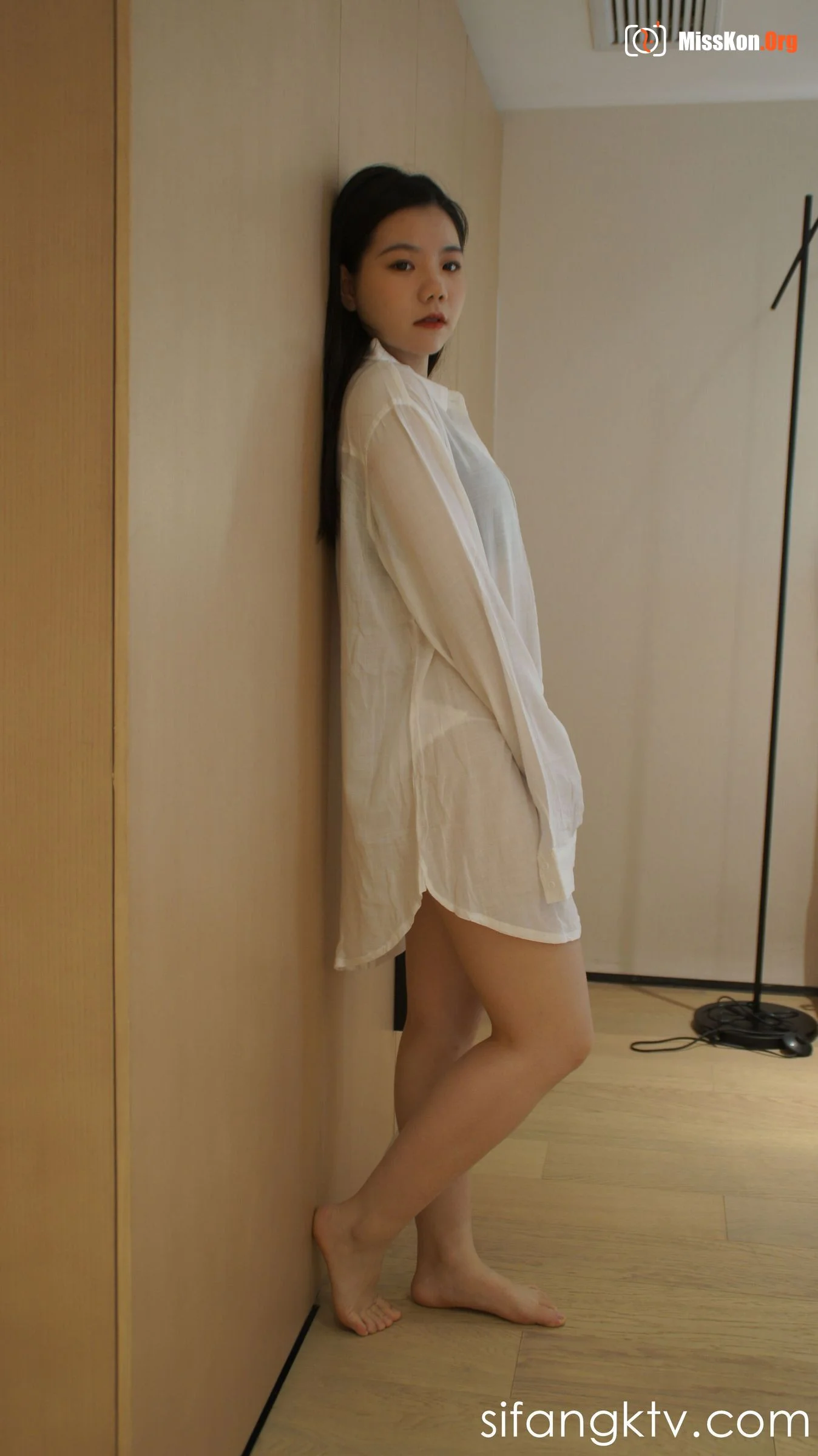 Nude photo set of Chinese model: 18 year old cute little lolita - Photo 2