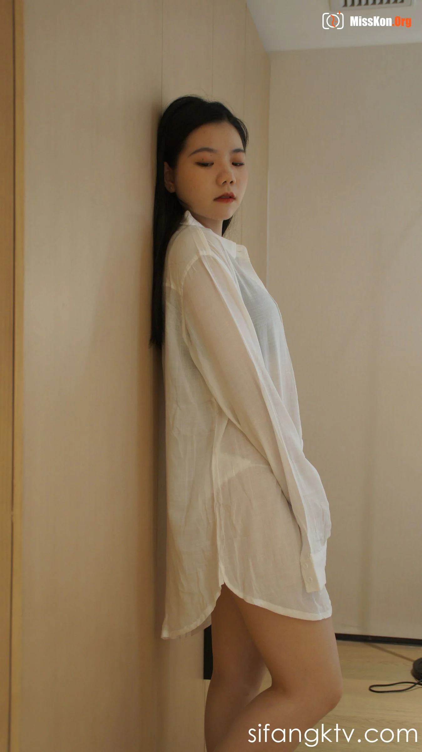 Nude photo set of Chinese model: 18 year old cute little lolita - Photo 4