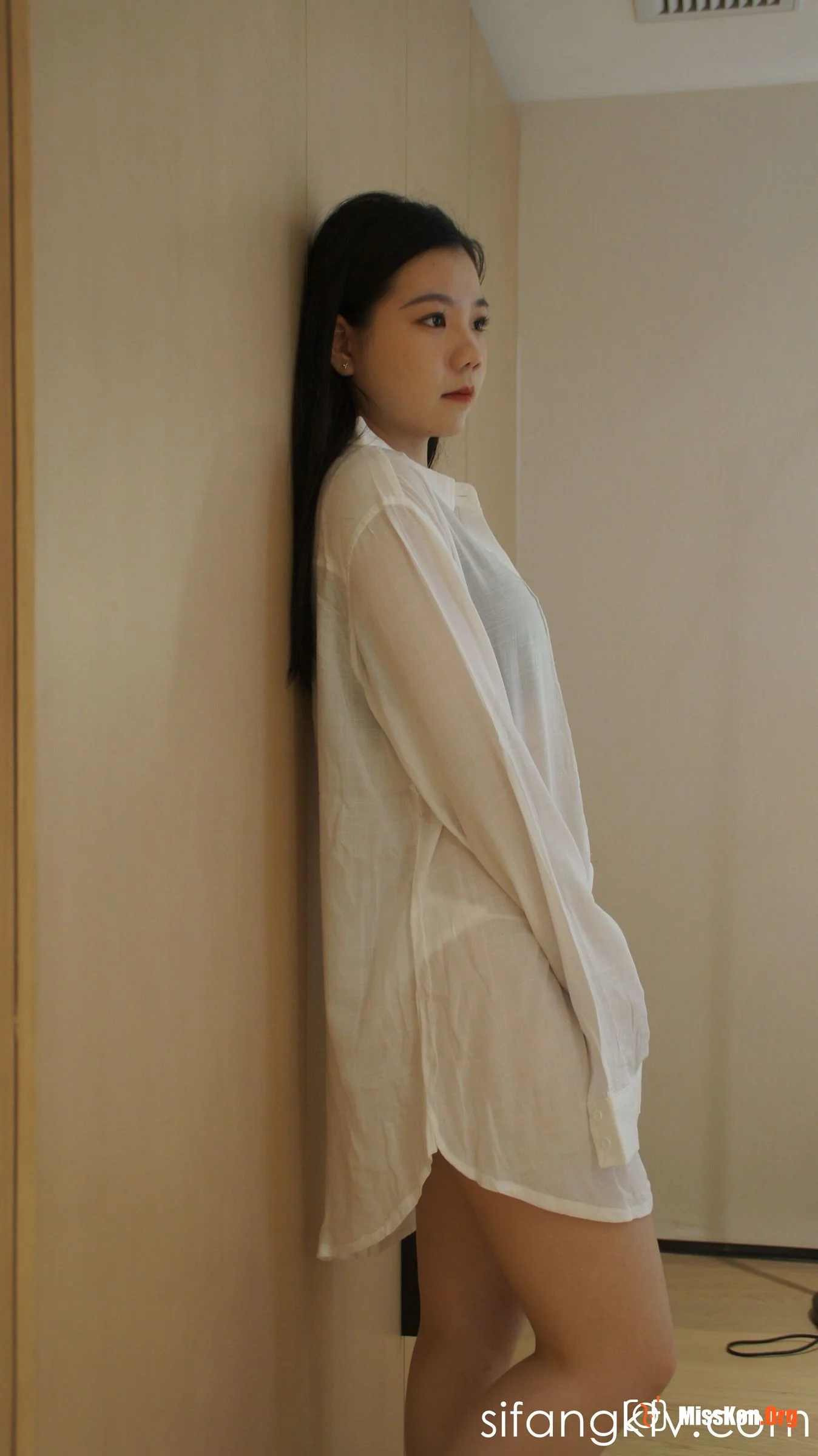 Nude photo set of Chinese model: 18 year old cute little lolita - Photo 5