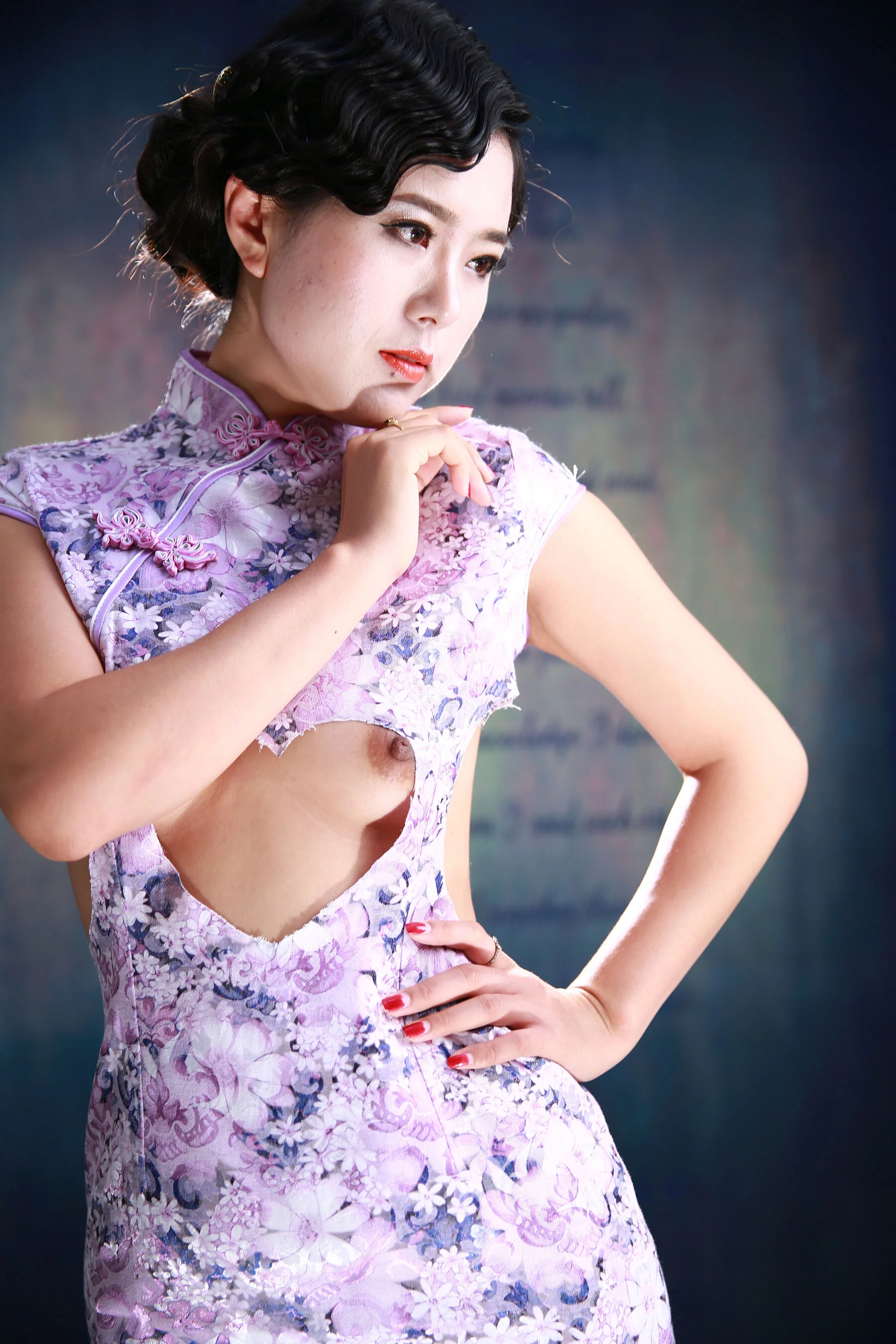 Nude photo set of Chinese model: