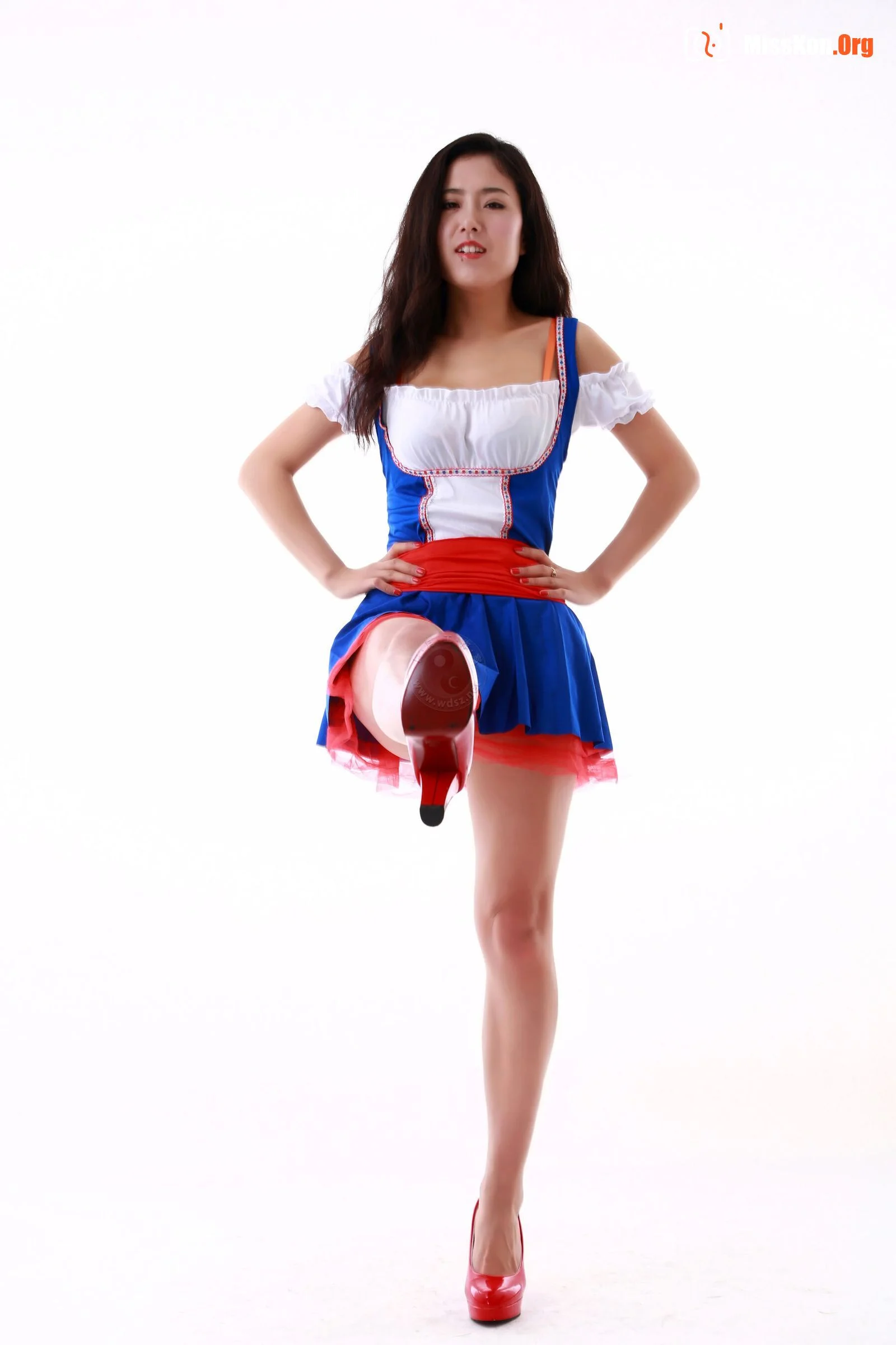 Nude photo set of Chinese model: - Photo 14
