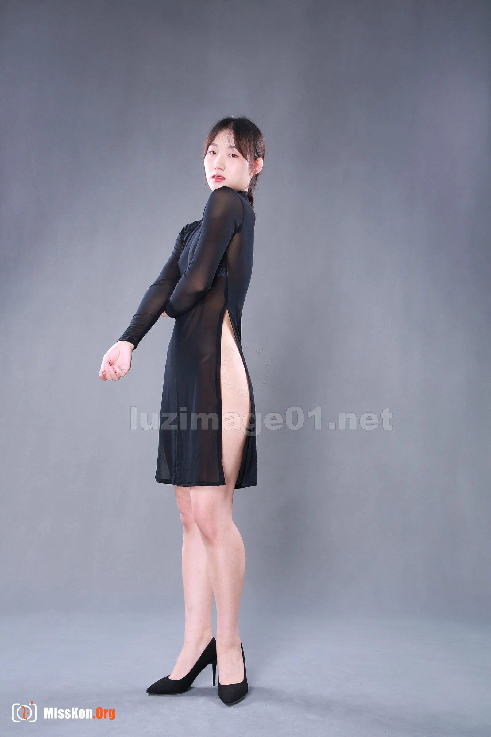Nude photo set of Chinese model: A Cai - Photo 3