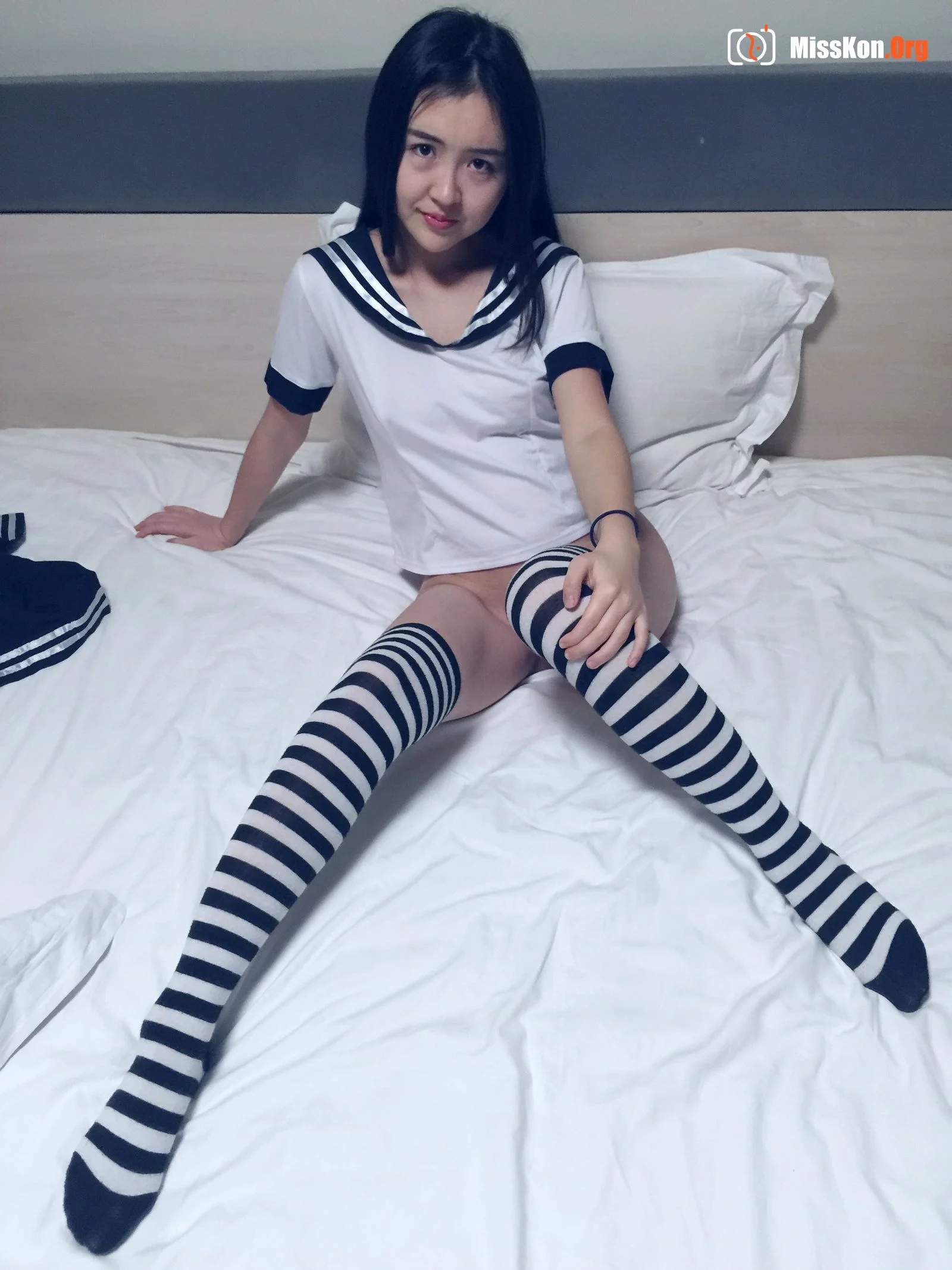 Nude photo set of Chinese model: A lot (2017-01-06) - Photo 13
