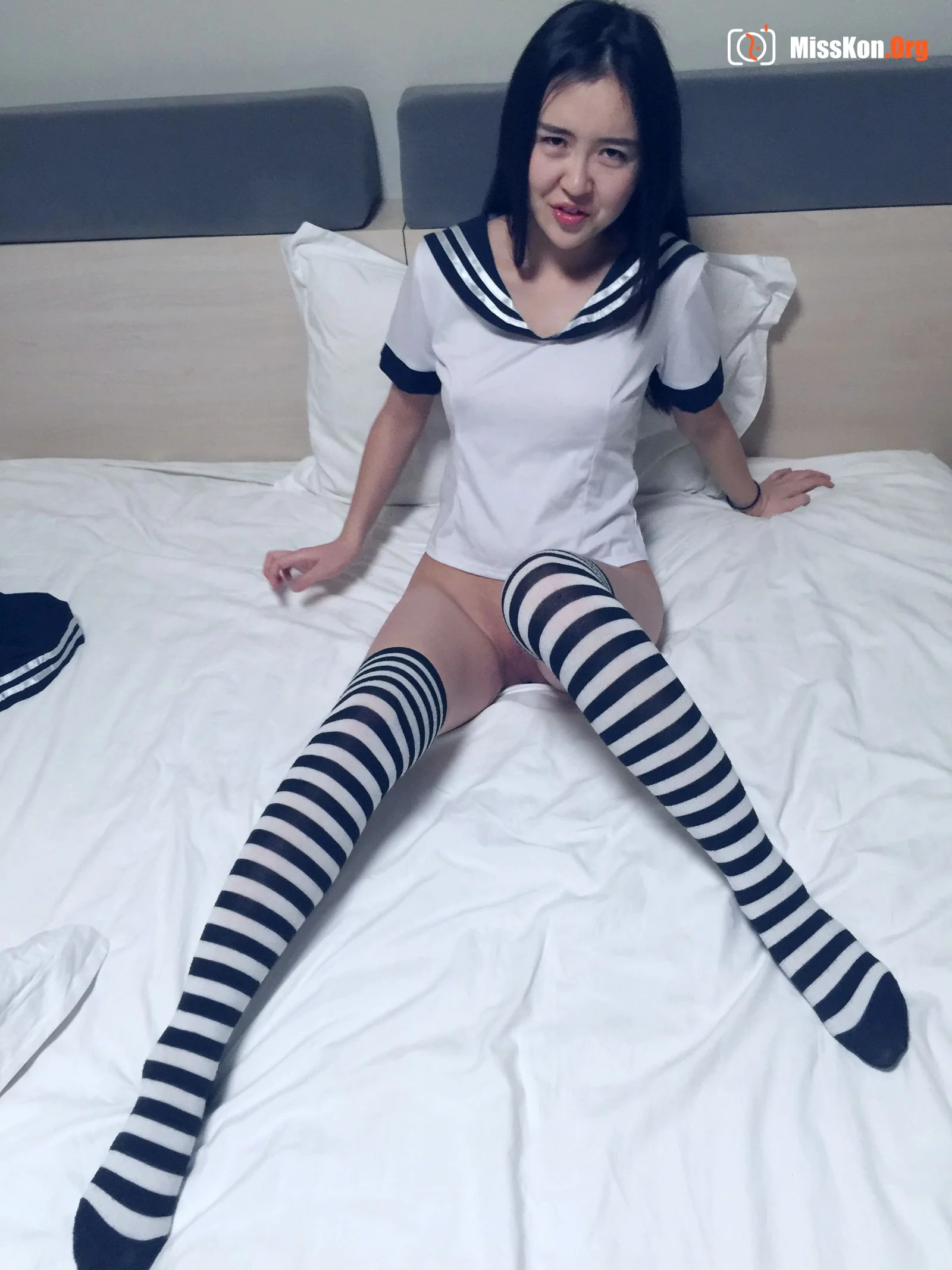 Nude photo set of Chinese model: A lot (2017-01-06) - Photo 14