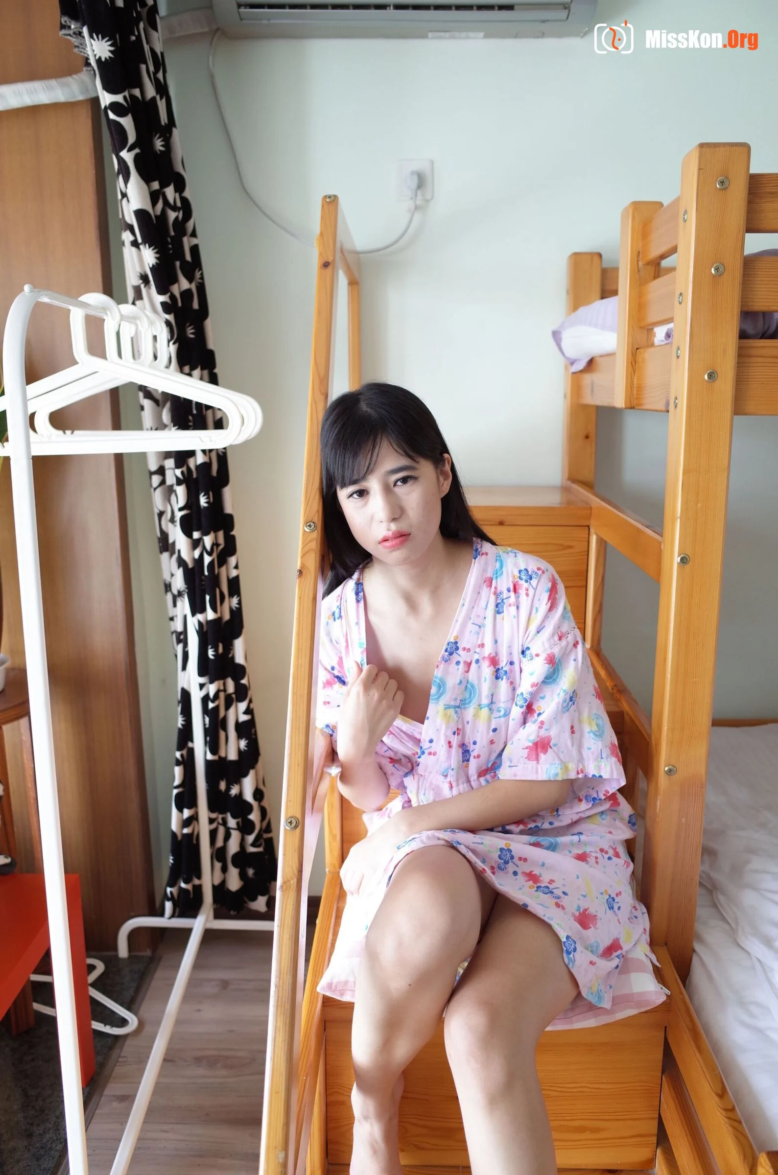 Nude photo set of Chinese model: Ai Li Li - Photo 18