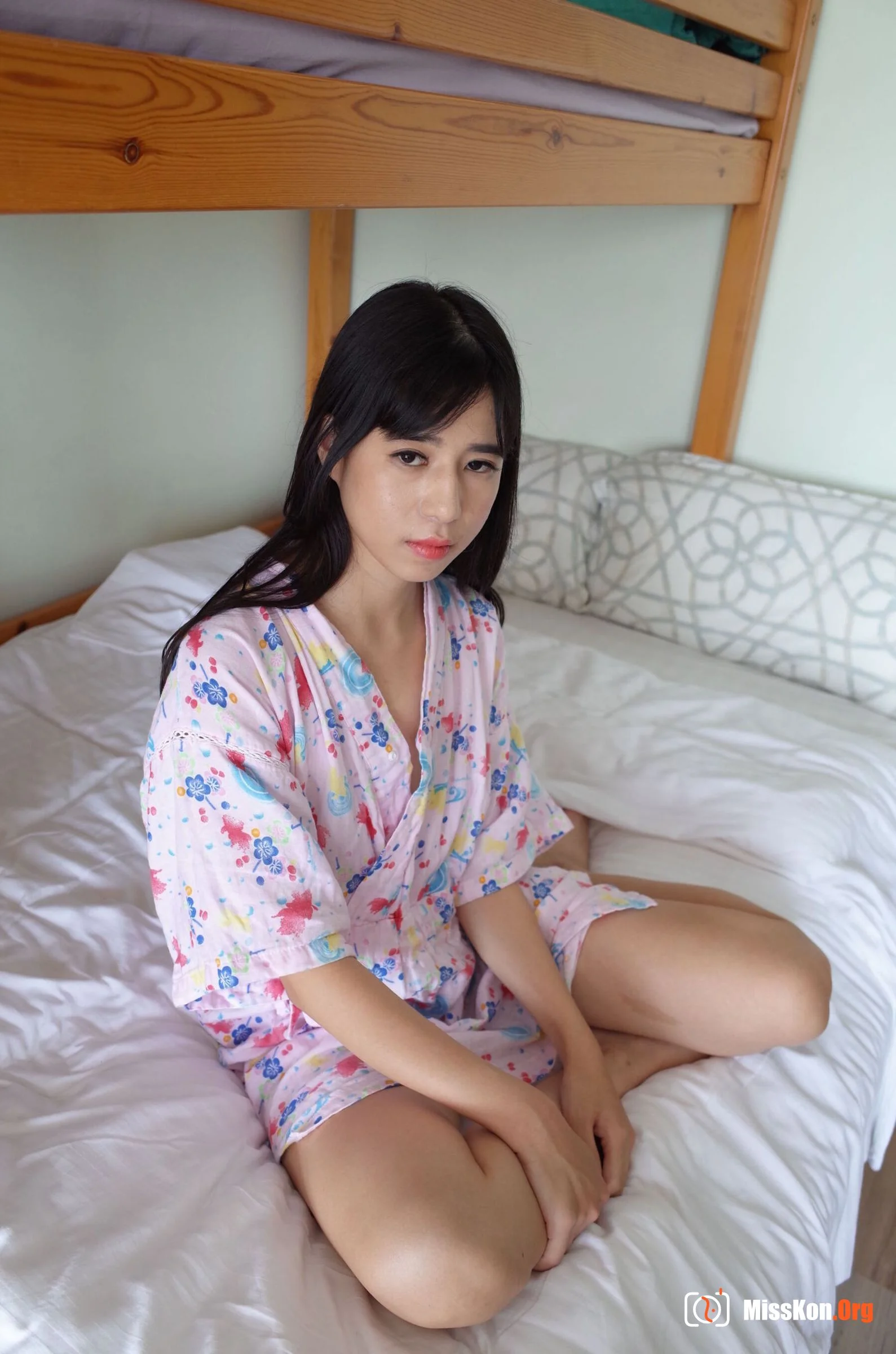 Nude photo set of Chinese model: Ai Li Li - Photo 5