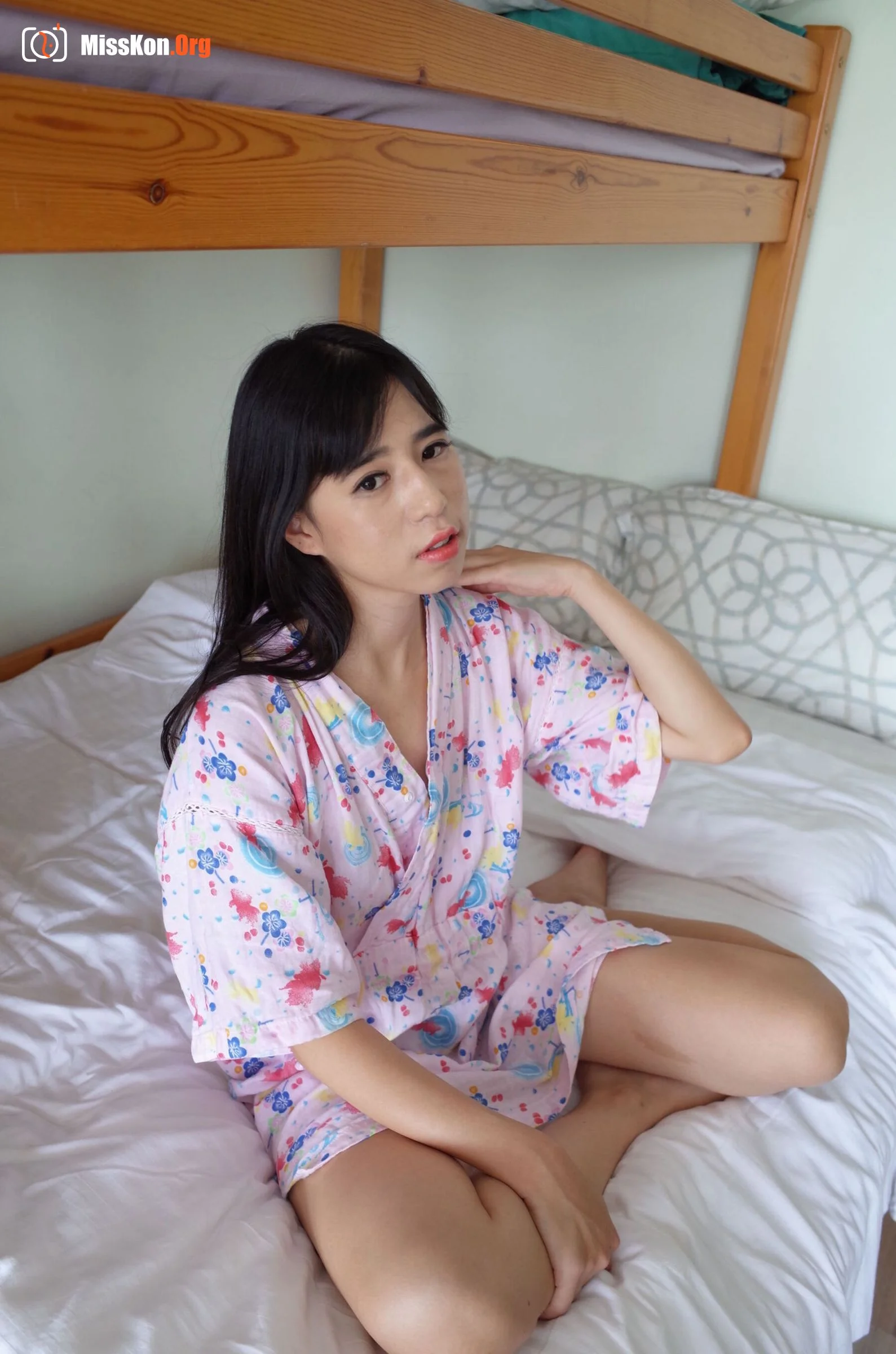 Nude photo set of Chinese model: Ai Li Li - Photo 6