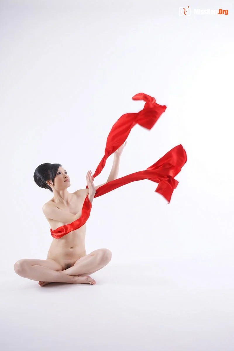 Nude photo set of Chinese model: Ami - Photo 10