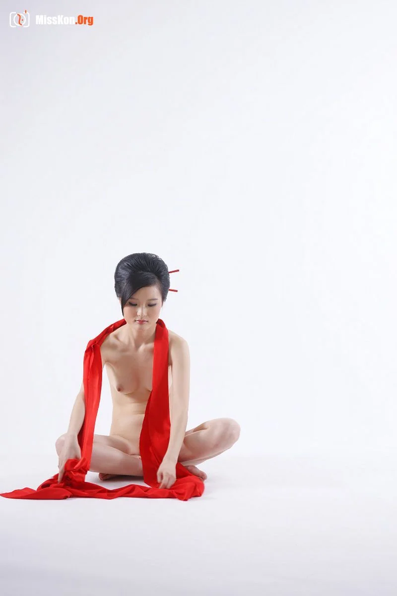 Nude photo set of Chinese model: Ami - Photo 7