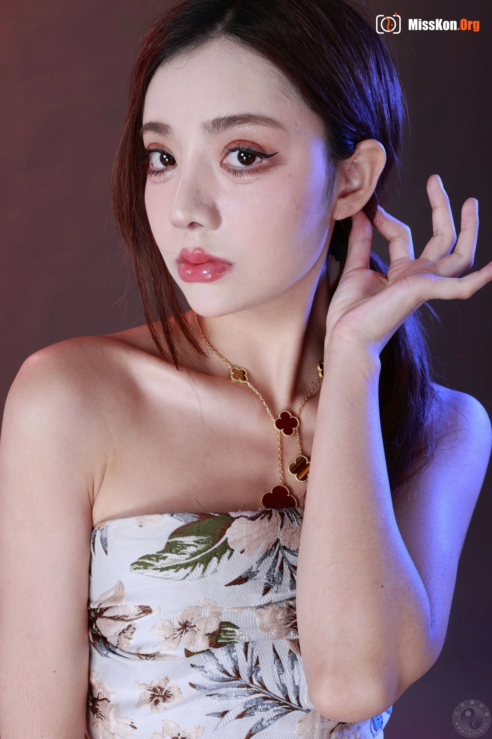 Nude photo set of Chinese model: Aro - Photo 8