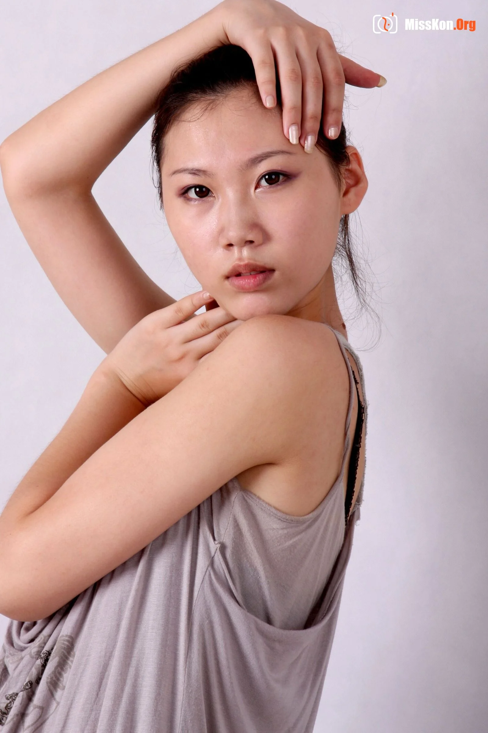 Nude photo set of Chinese model: Beads (2009-06-14) - Photo 9