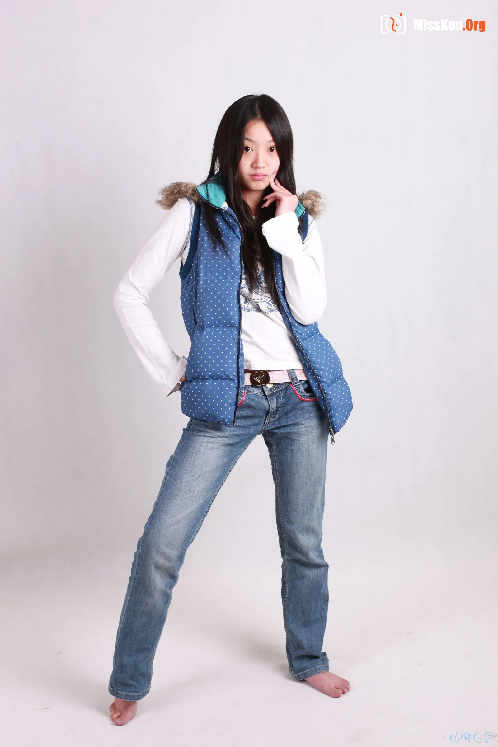 Nude photo set of Chinese model: Bingbing (2010-03-02) - Photo 3