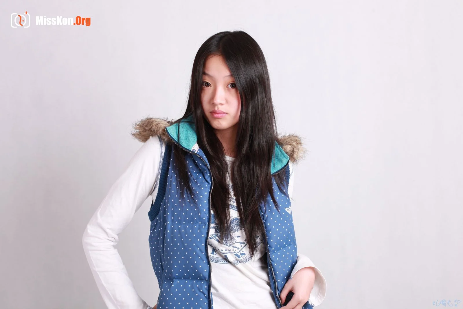 Nude photo set of Chinese model: Bingbing (2010-03-02) - Photo 4