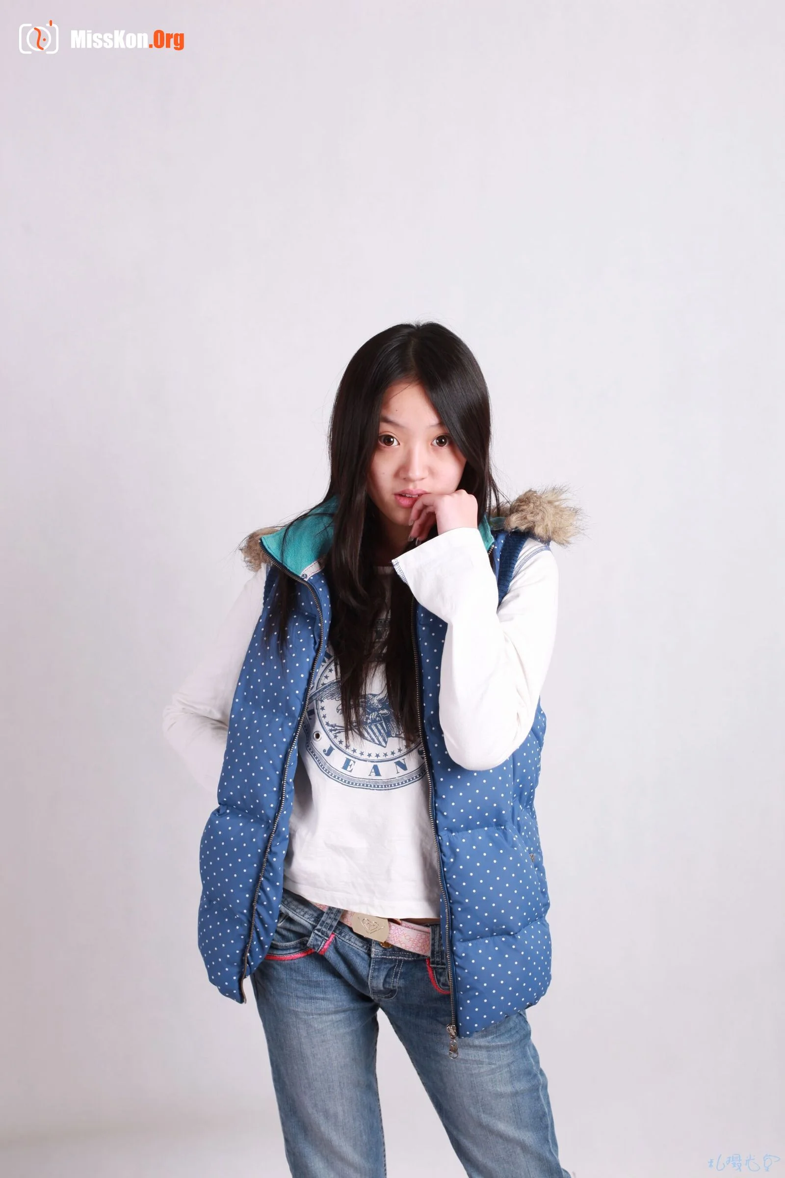 Nude photo set of Chinese model: Bingbing (2010-03-02) - Photo 6