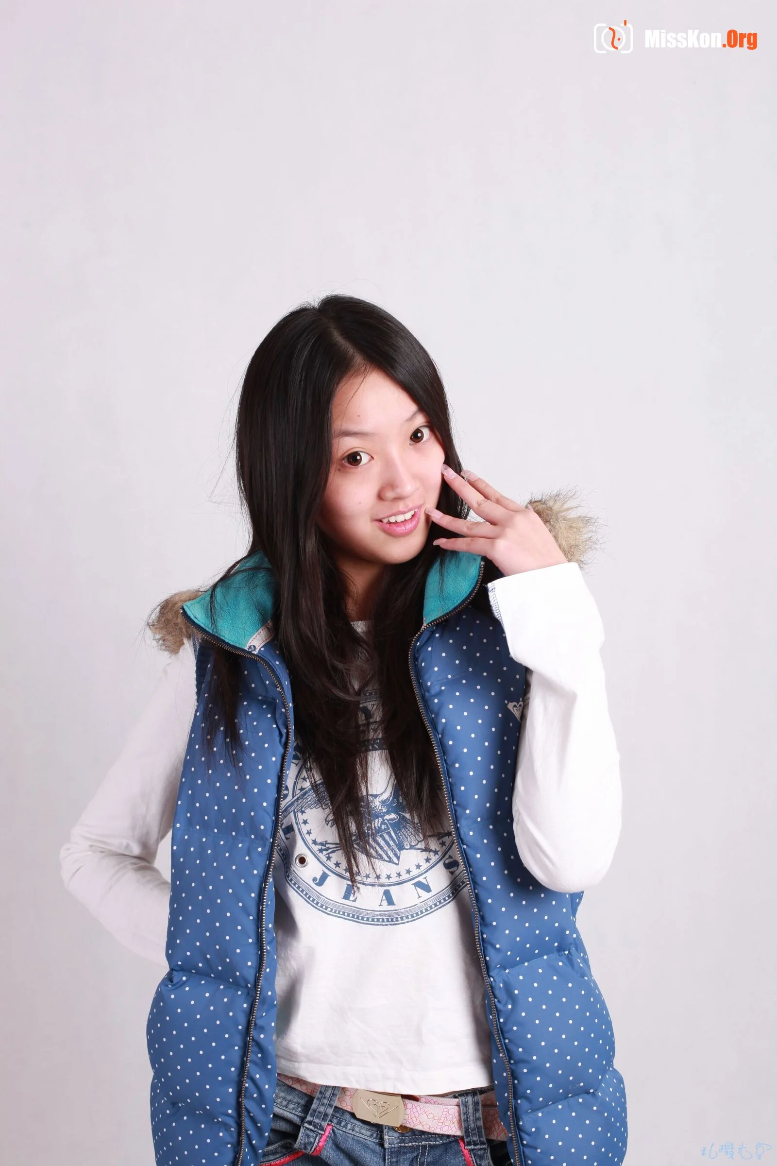 Nude photo set of Chinese model: Bingbing (2010-03-02) - Photo 7