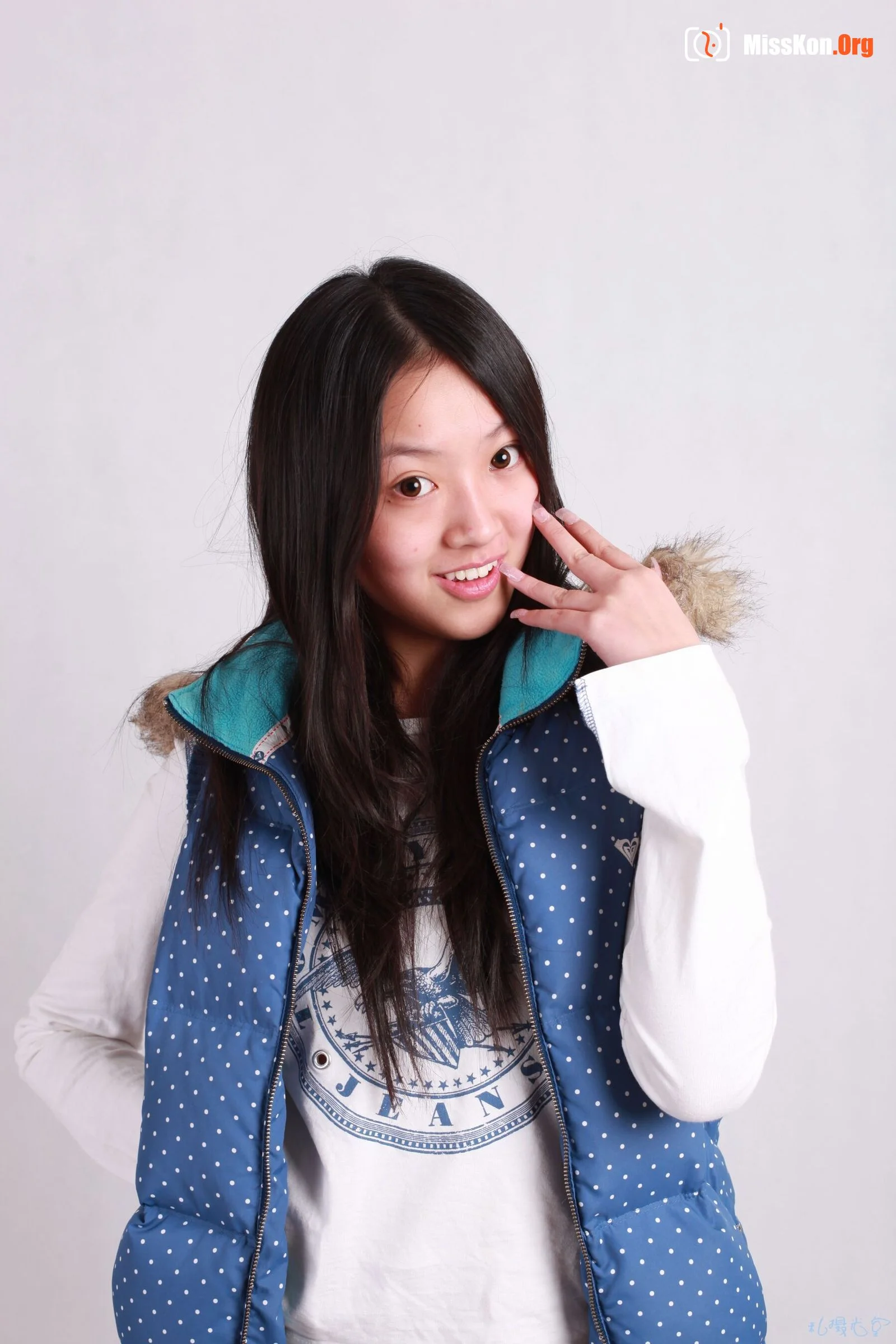 Nude photo set of Chinese model: Bingbing (2010-03-02) - Photo 8