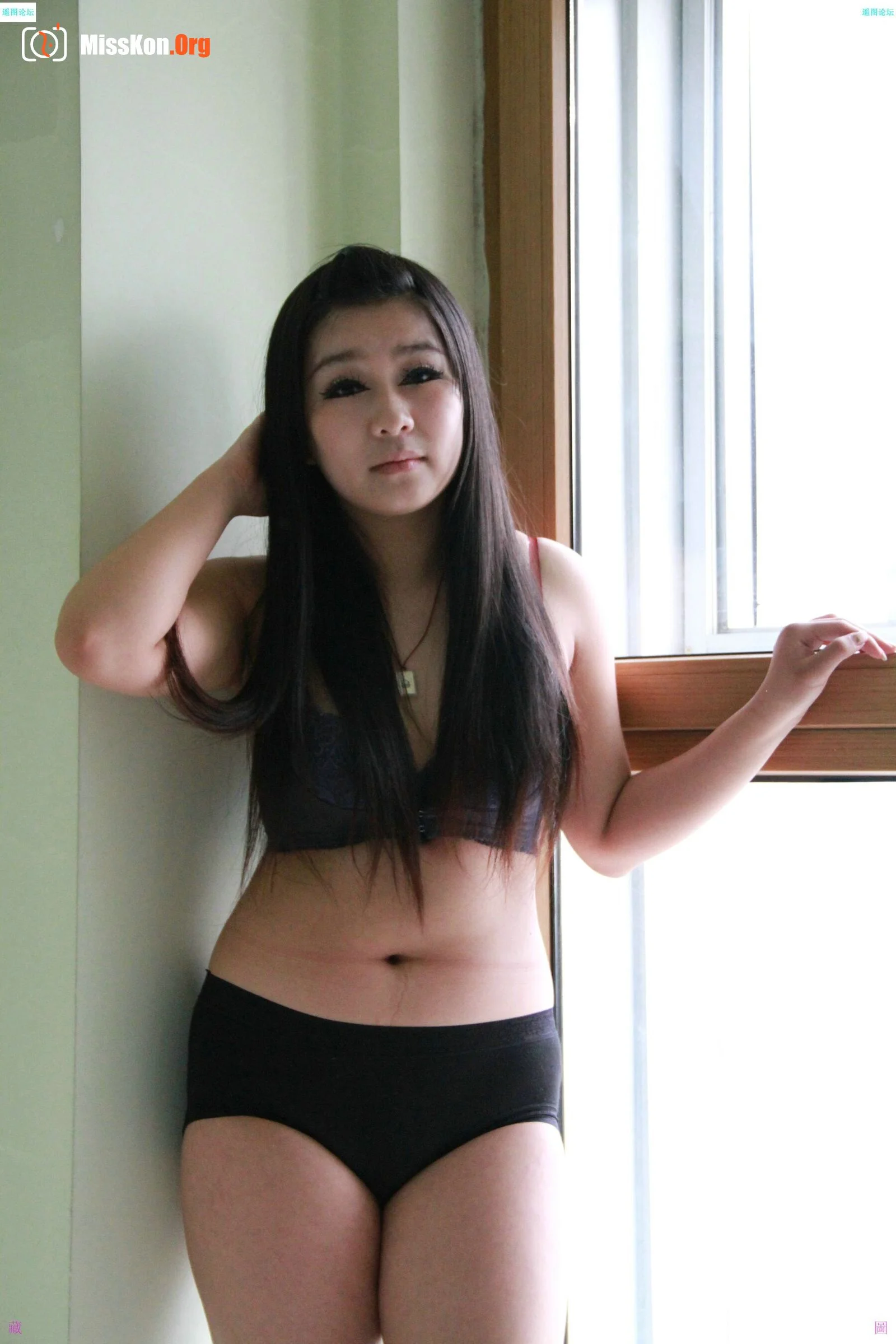 Nude photo set of Chinese model: Clear autumn (2012-05-04) - Photo 6