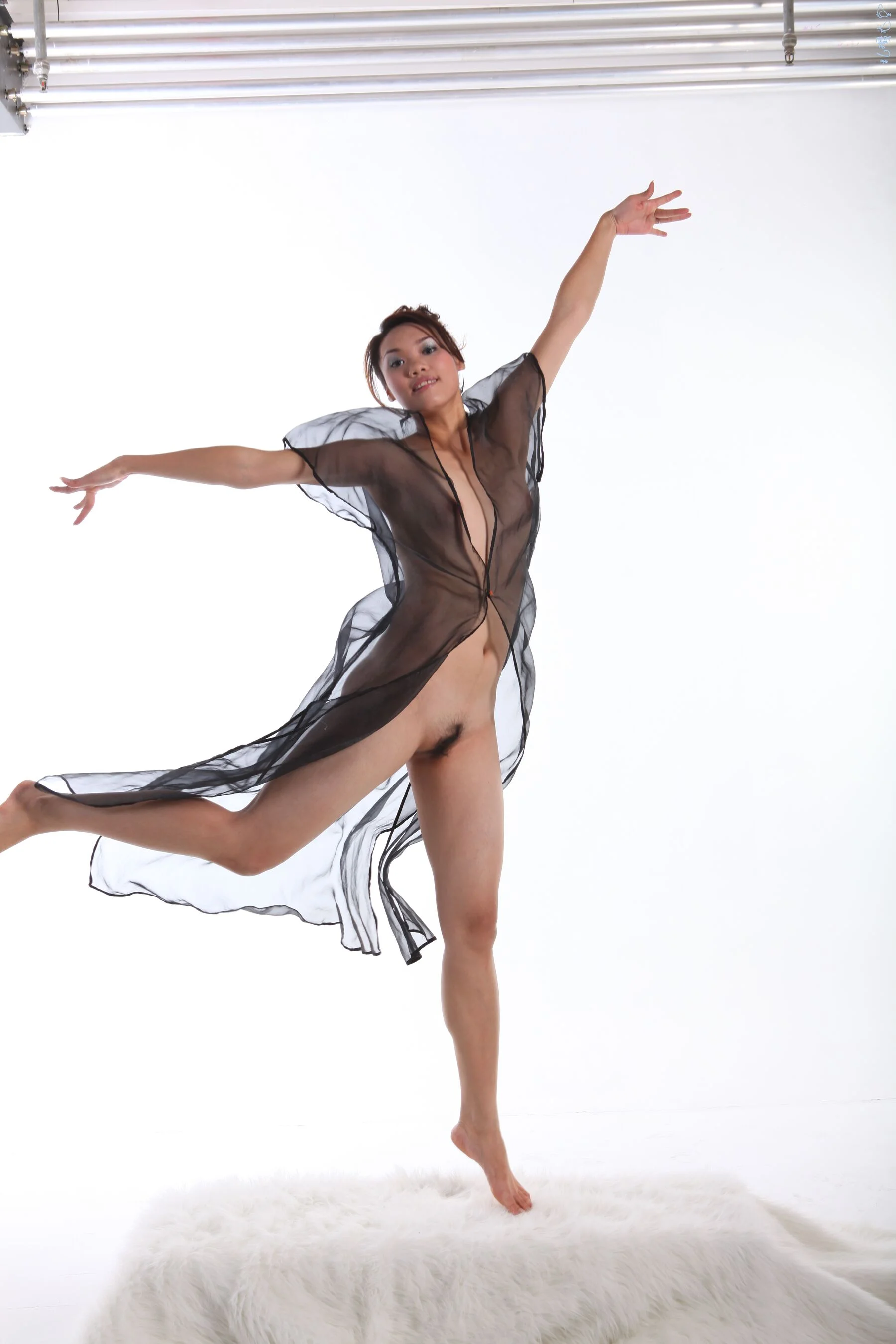 Nude photo set of Chinese model: Cool breeze (2008-12-11)
