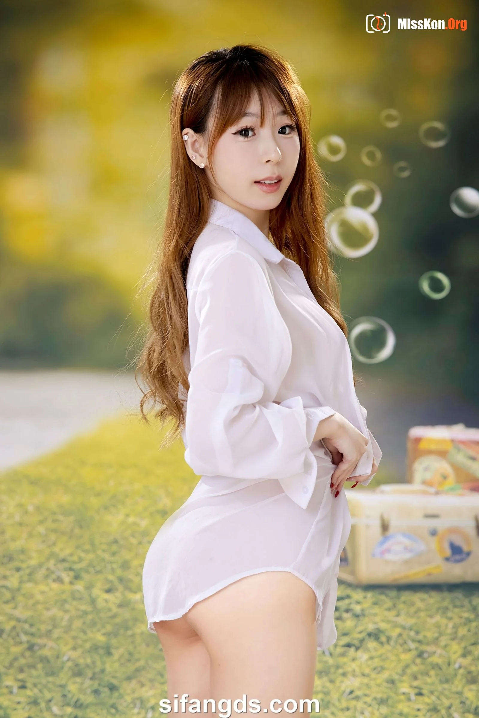 Nude photo set of Chinese model: Cotton palm (2023-12-03) - Photo 3