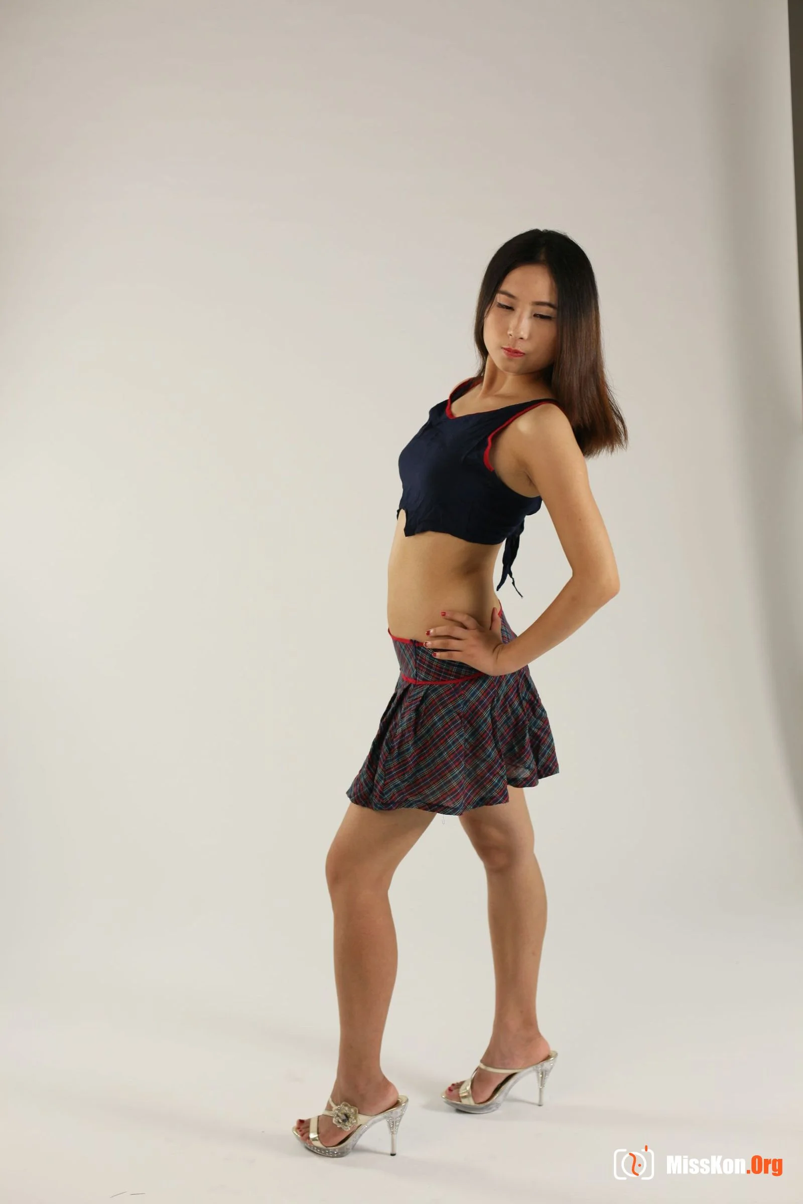 Nude photo set of Chinese model: Cui Can - Photo 5