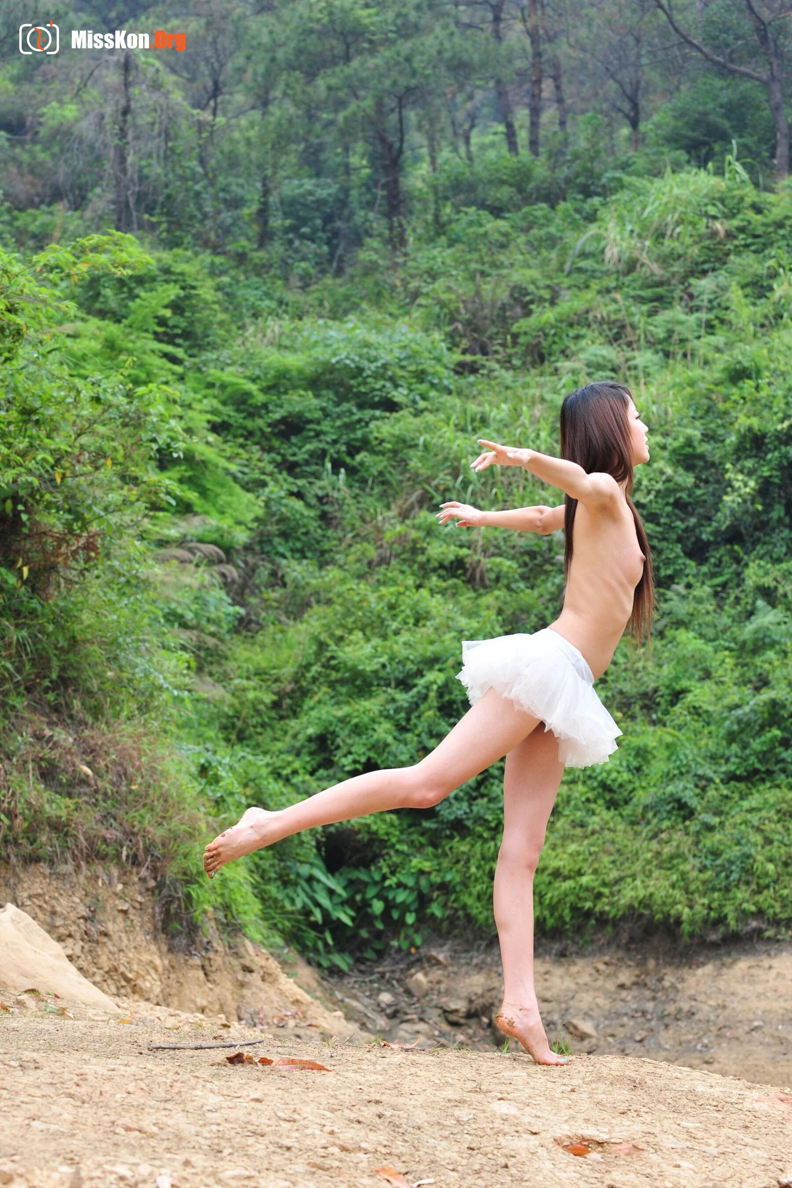 Nude photo set of Chinese model: Dan Na - Photo 17