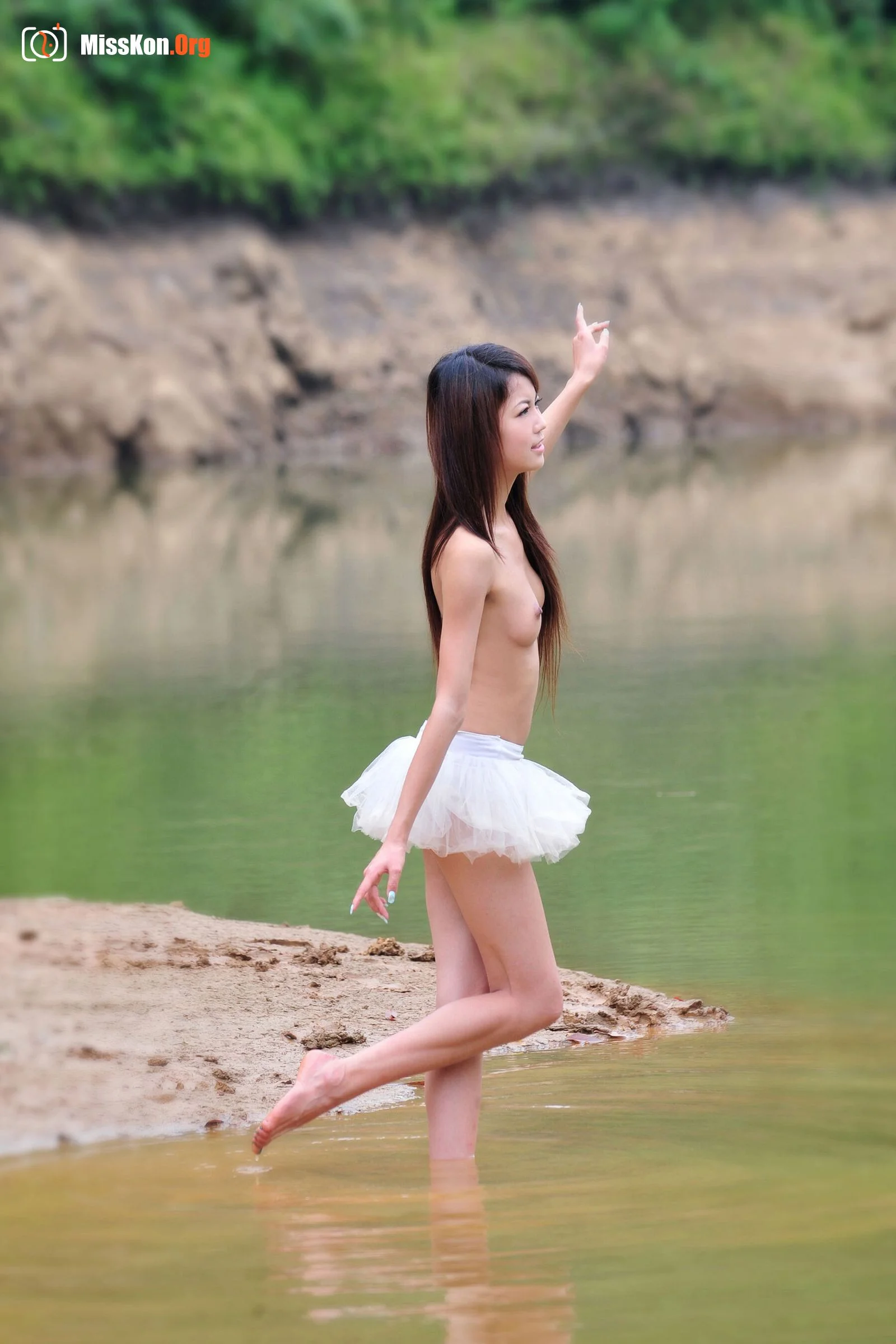 Nude photo set of Chinese model: Dan Na - Photo 9