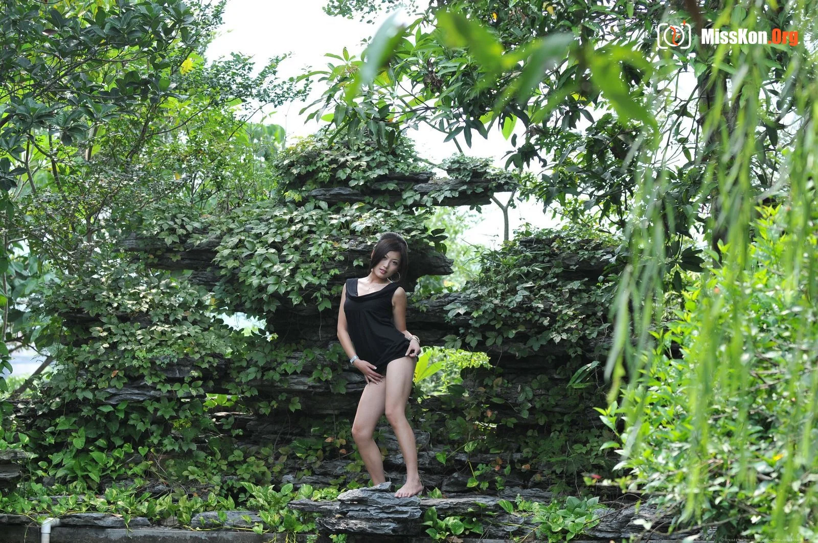Nude photo set of Chinese model: Dana (2009-08-30) - Photo 12