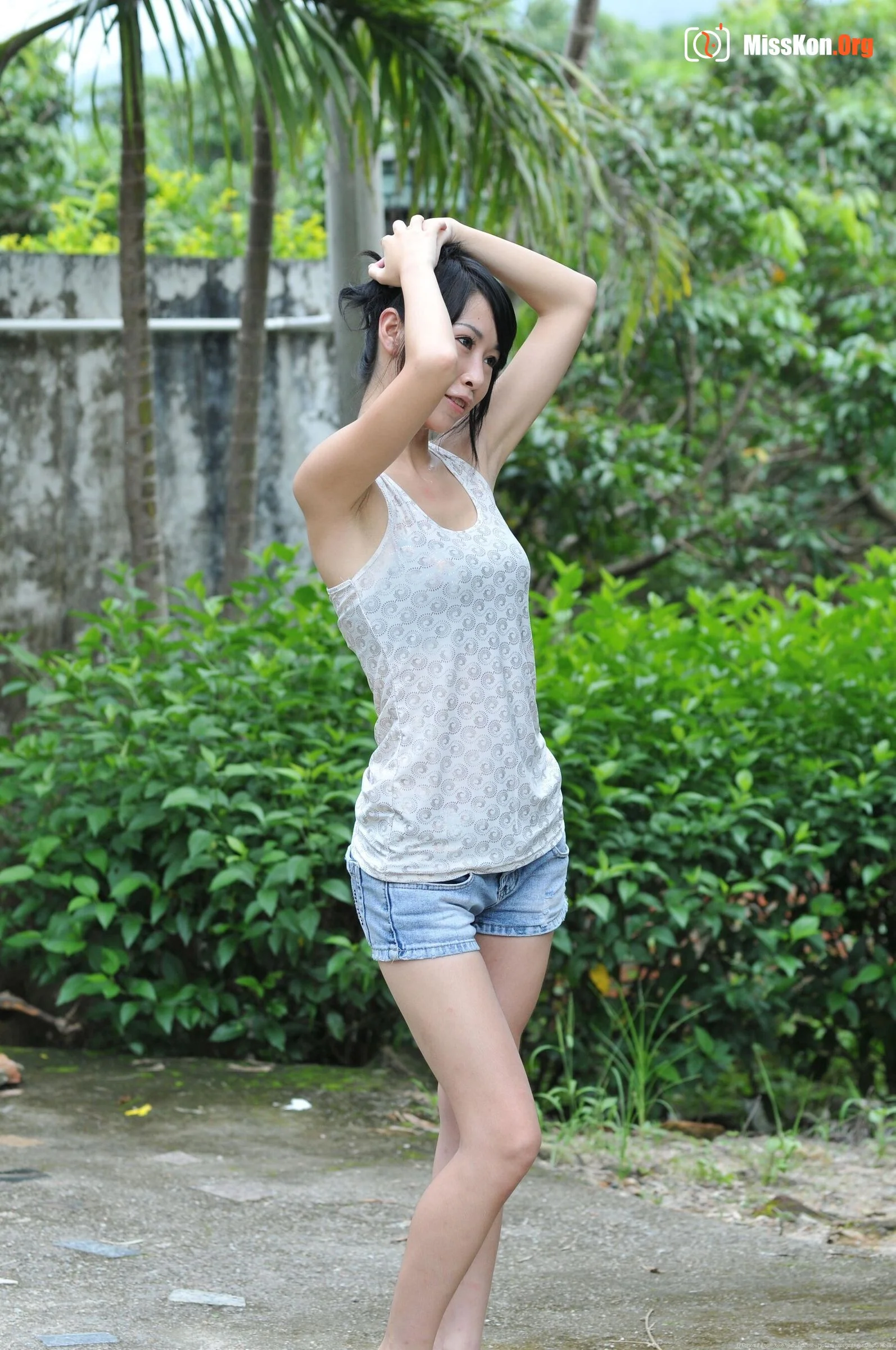 Nude photo set of Chinese model: Dana (2009-08-30) - Photo 17